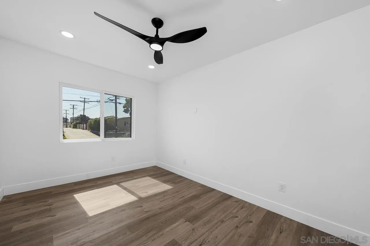 https://cdn.realtyfeed.com/cdn/127/250041359/01f78769465456d3a207c937f411956a.webp