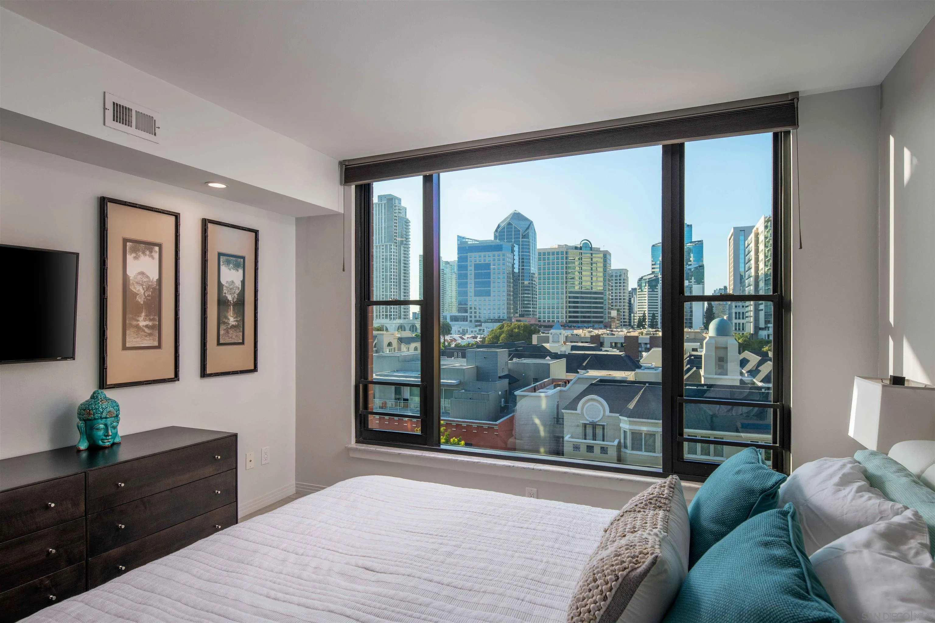 https://cdn.realtyfeed.com/cdn/127/250041362/027b02875772d1e30c6632d52a1628c3.webp
