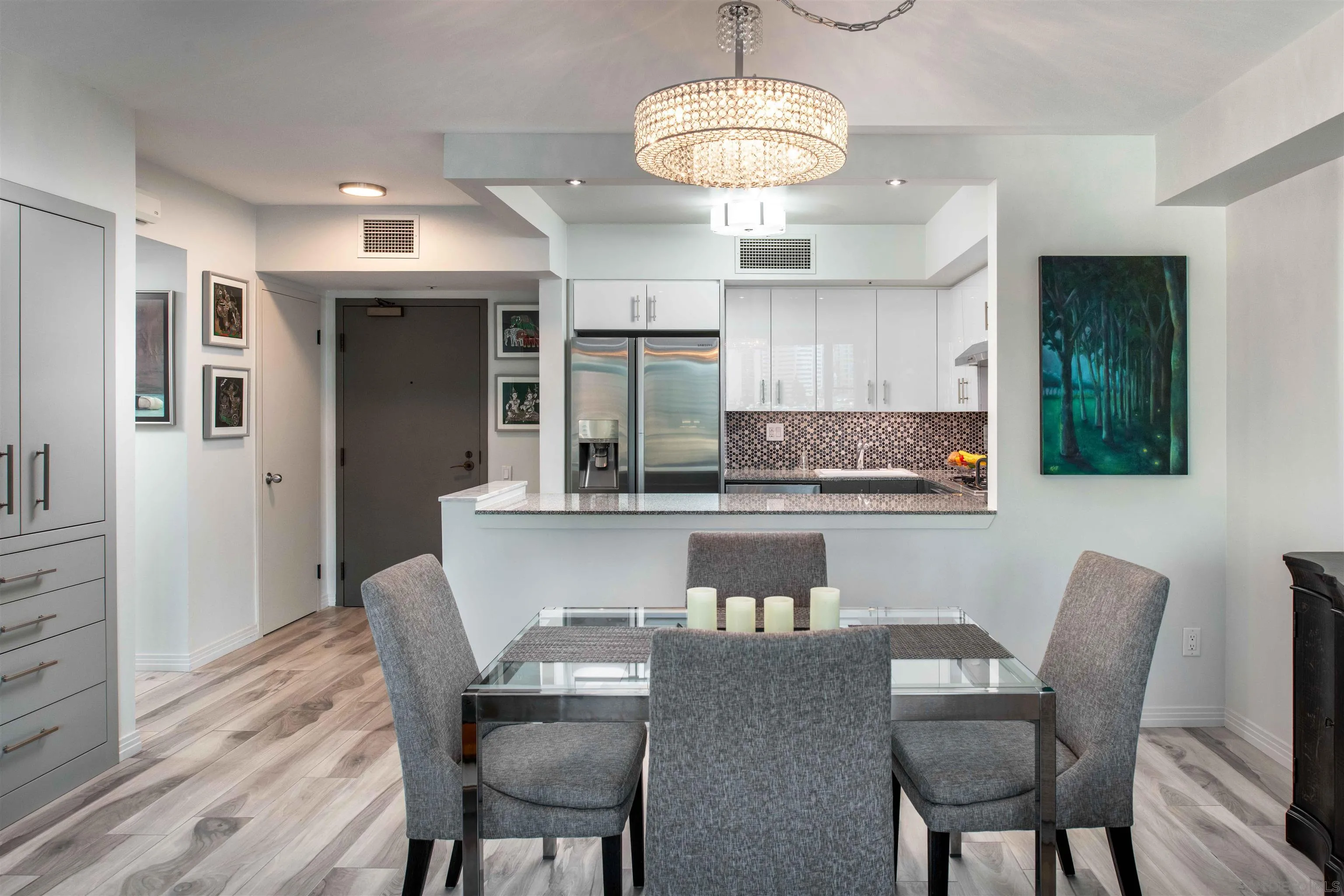 Photo #3: 250041362 Listing 