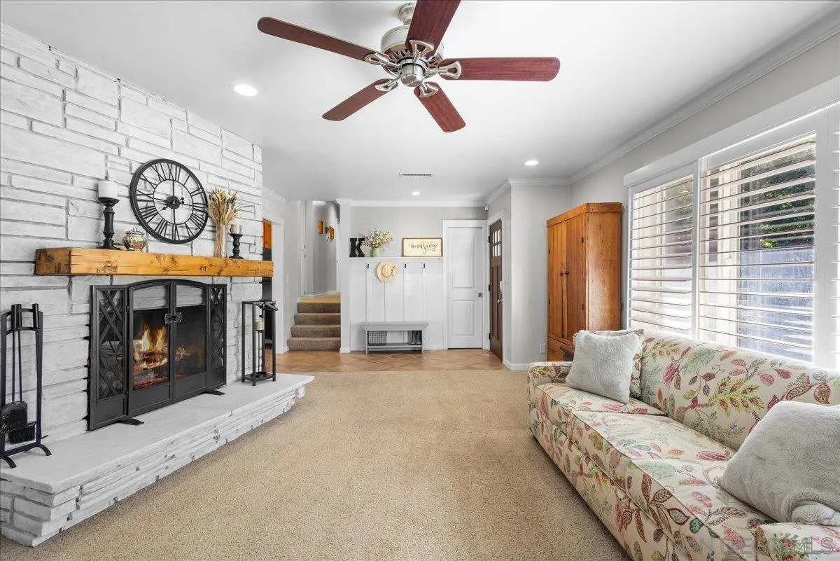 https://cdn.realtyfeed.com/cdn/127/250041364/f8890911d153fb1ef36e197d09e61604.webp