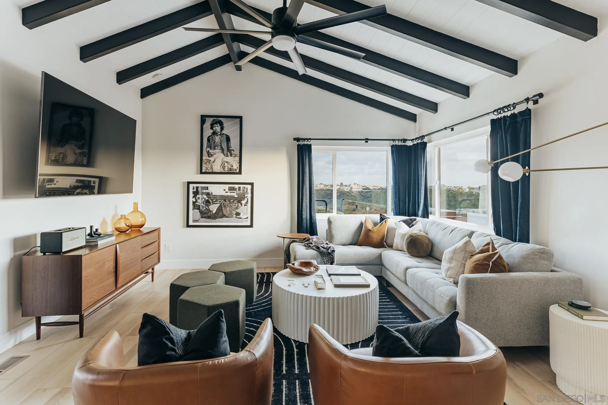 https://cdn.realtyfeed.com/cdn/127/250041366/777d4a53e7ccb80bd5af53628d18a21b.webp