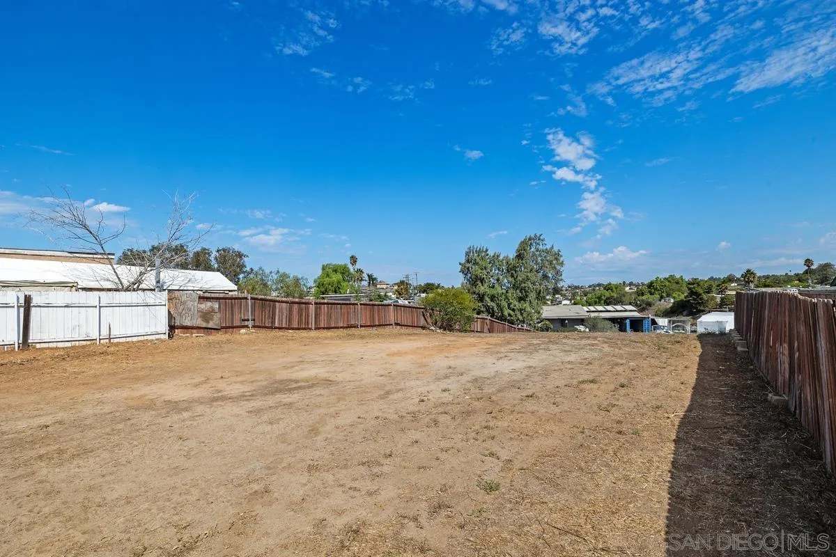 https://cdn.realtyfeed.com/cdn/127/250041369/17ab4f1f016446ae716f6c5dbfa7625c.webp
