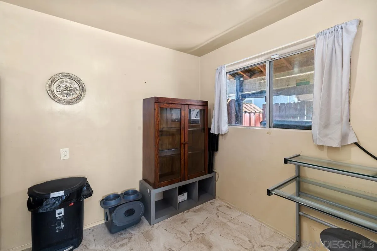 https://cdn.realtyfeed.com/cdn/127/250041369/ca4e62c54455b91b0600065a6cd3910f.webp