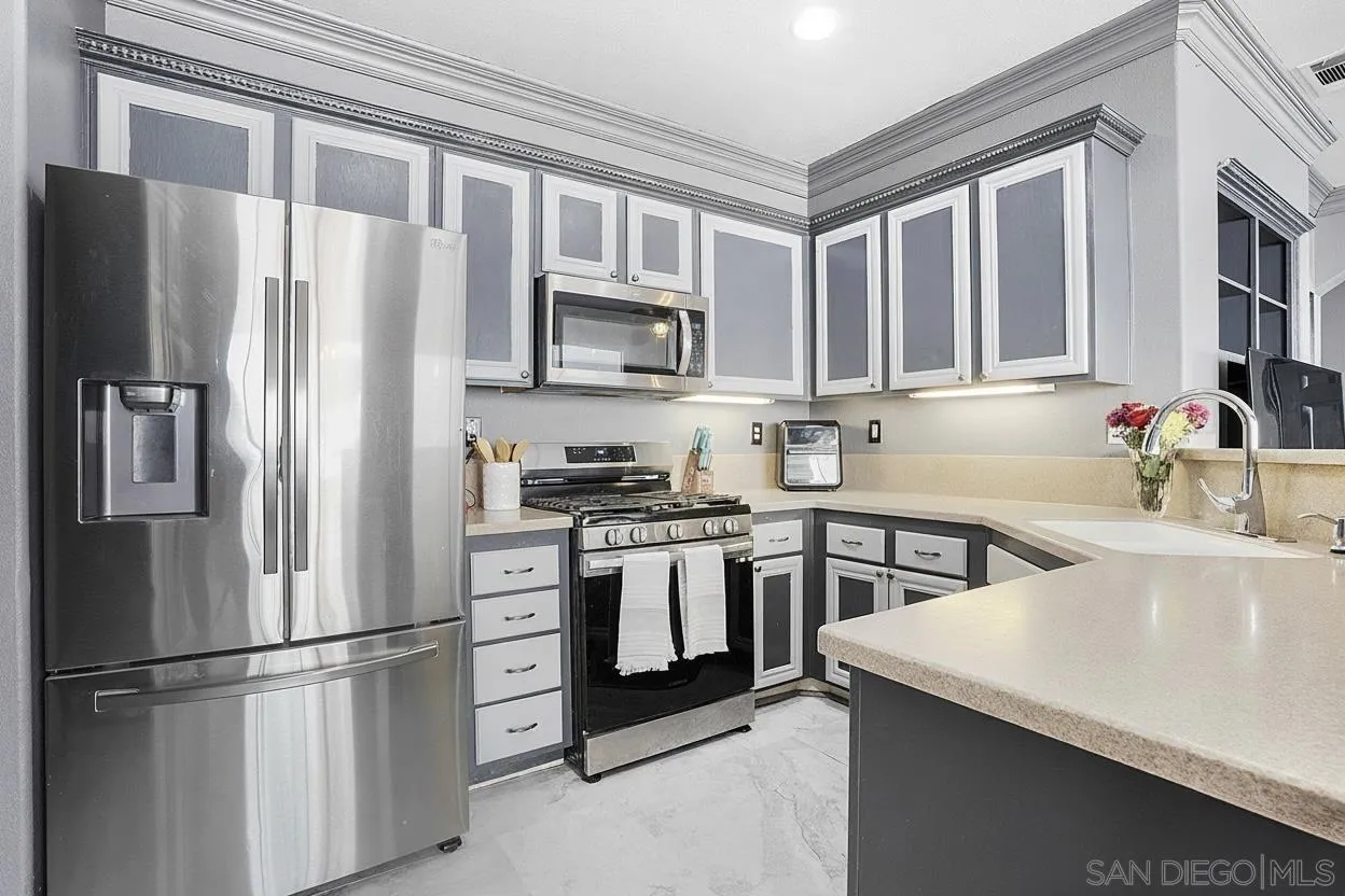 https://cdn.realtyfeed.com/cdn/127/250041371/acb61b5b8b3089e542f07275c7c32fba.webp