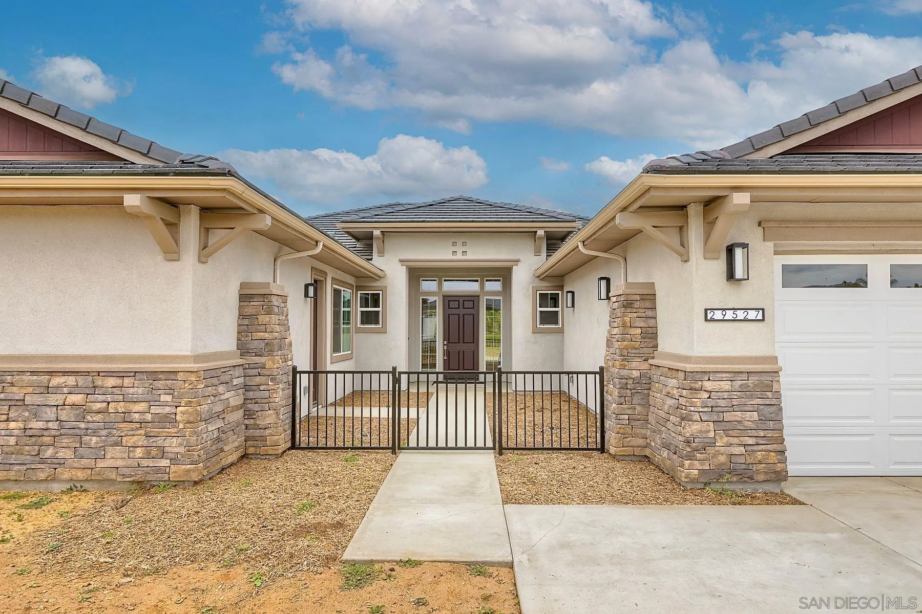 https://cdn.realtyfeed.com/cdn/127/250041377/cde09d2cd068cb07a4950e6bea6dfe01.webp