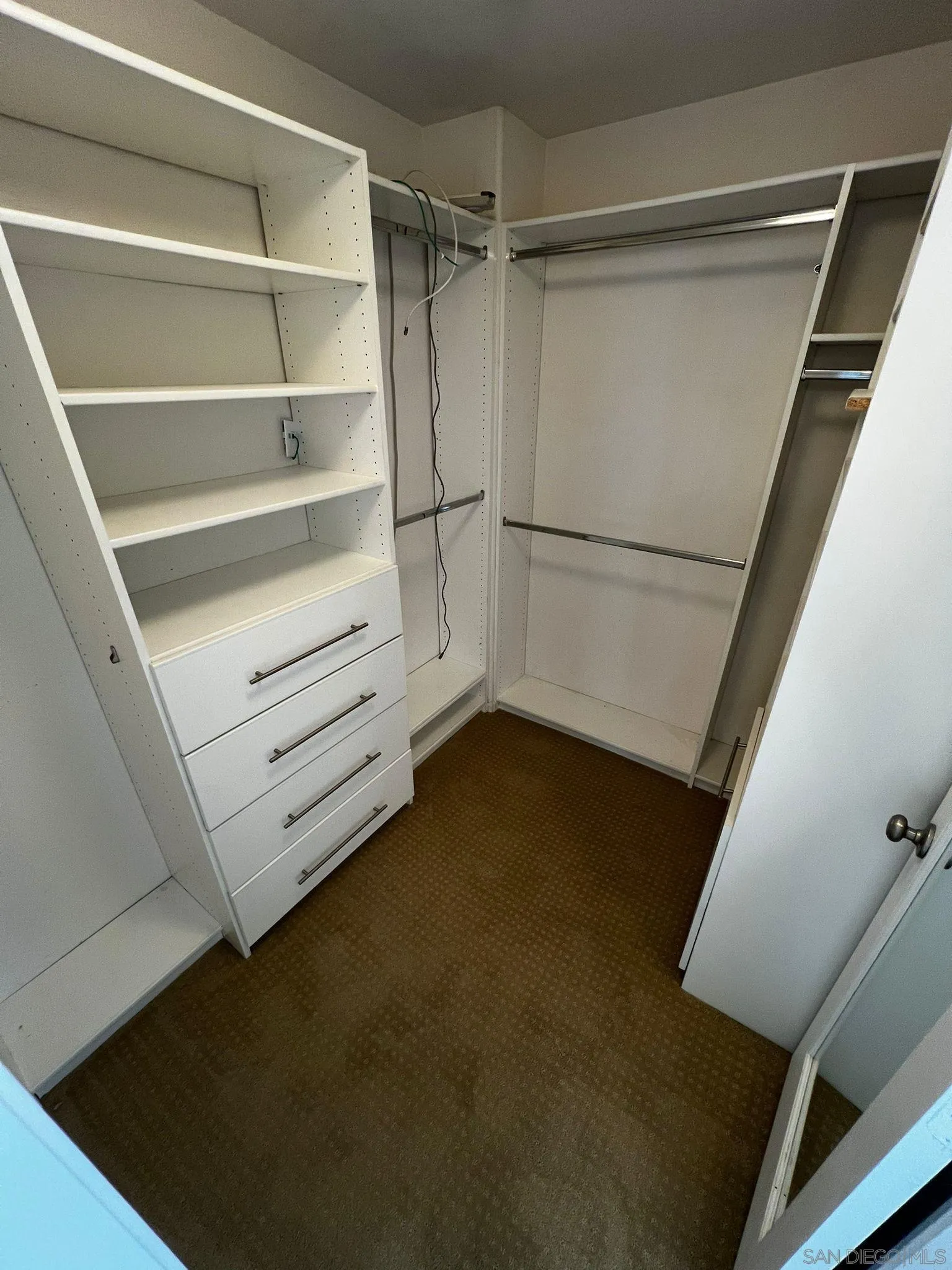 https://cdn.realtyfeed.com/cdn/127/250041382/501589903cac233bdcdcf7fc8d953b5b.webp