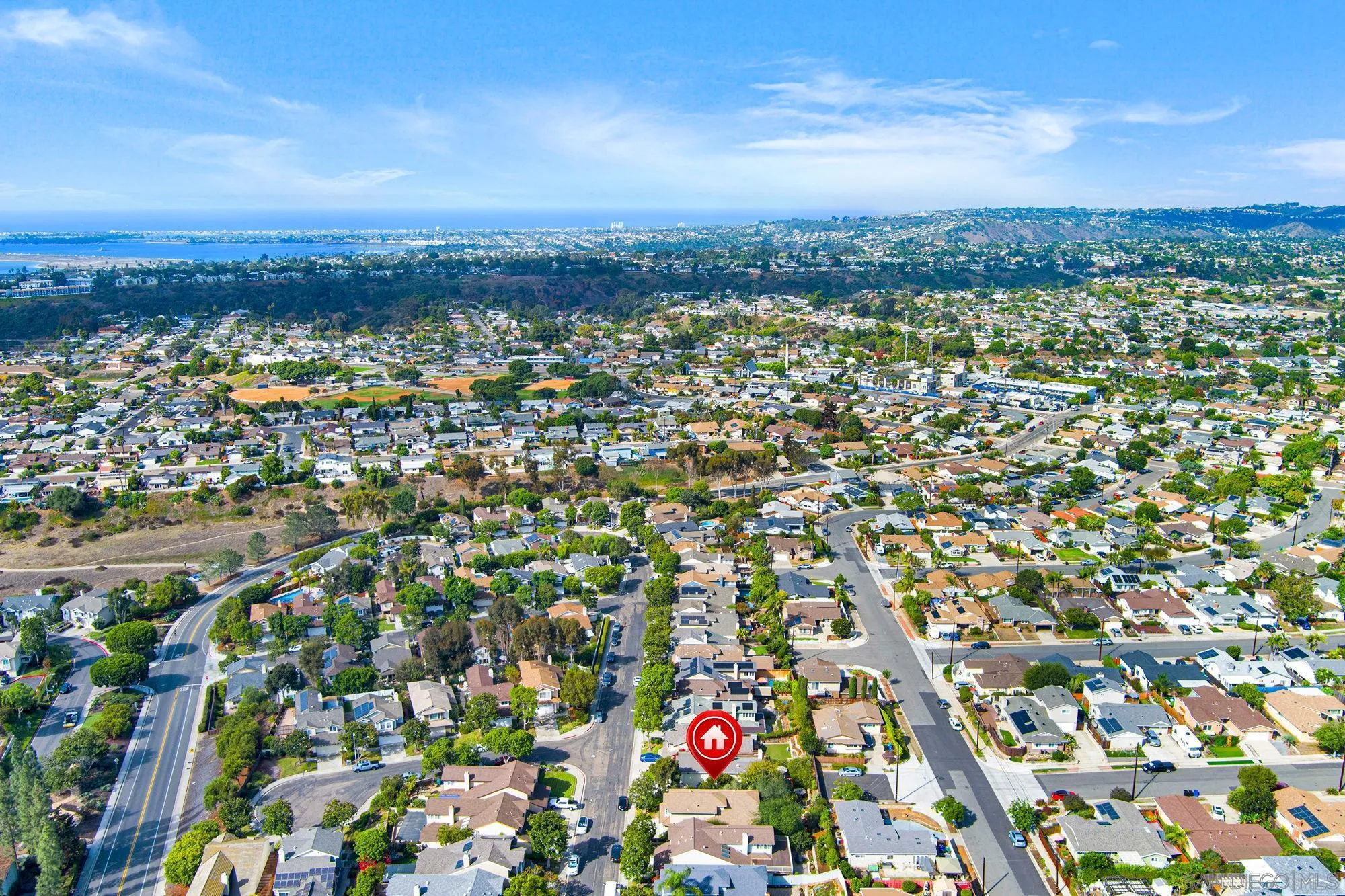 https://cdn.realtyfeed.com/cdn/127/250041383/c15b9bc9d527639645bbcfeb23f06446.webp