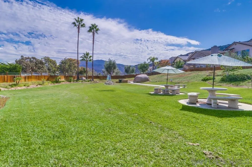 https://cdn.realtyfeed.com/cdn/127/250041386/88ef669379ed085da2bbc38c5feb2d0f.webp