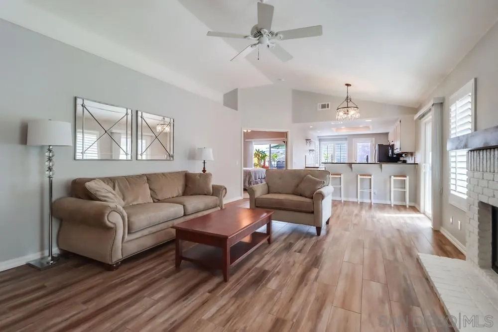 https://cdn.realtyfeed.com/cdn/127/250041386/b4be79c899f618dde2a68c0c396b258f.webp