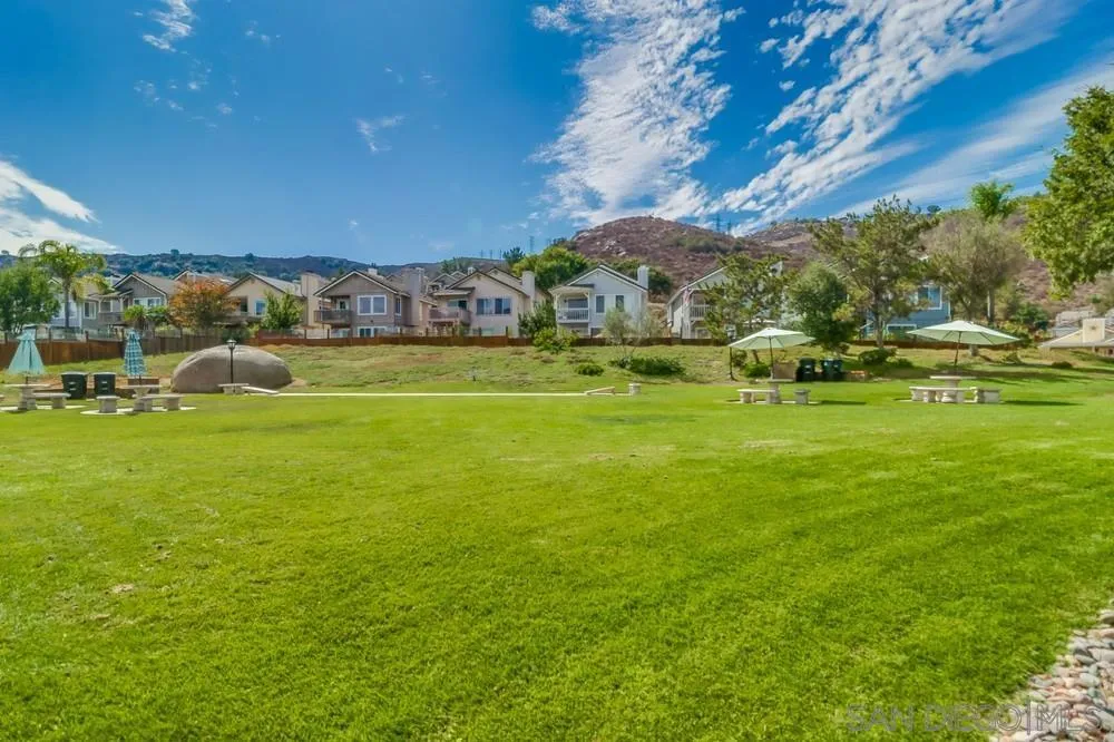 https://cdn.realtyfeed.com/cdn/127/250041386/f6bc6c1bef8be67000c771e8882729ea.webp