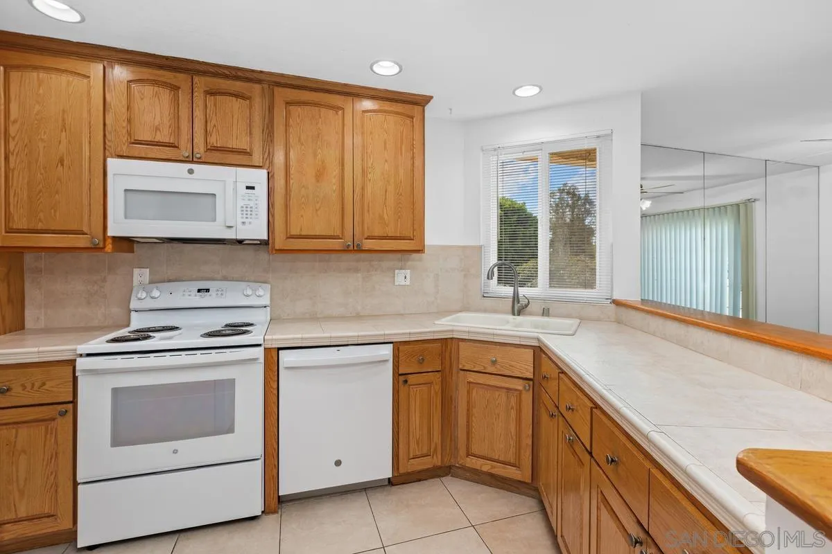 https://cdn.realtyfeed.com/cdn/127/250041387/61d05924a92b5331b55624fcd84d183c.webp