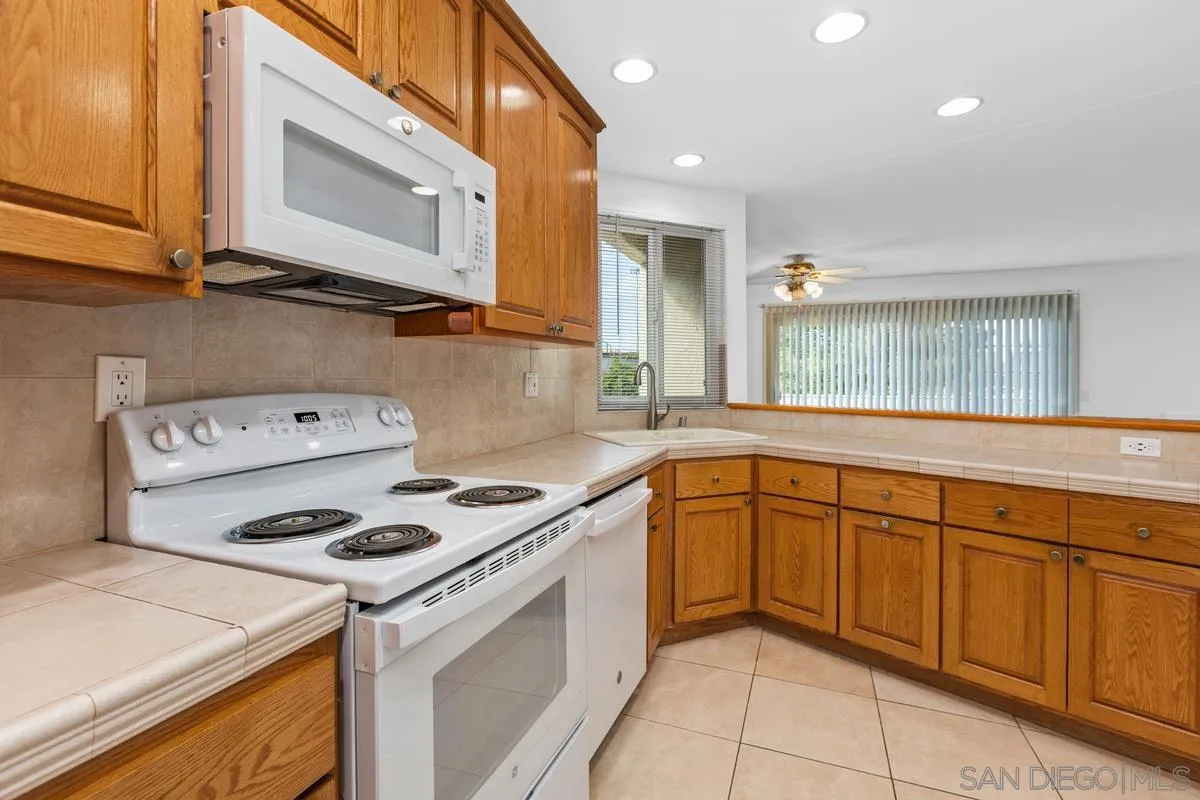 https://cdn.realtyfeed.com/cdn/127/250041387/a7f43d27445a9ac8d73022e316fd9688.webp