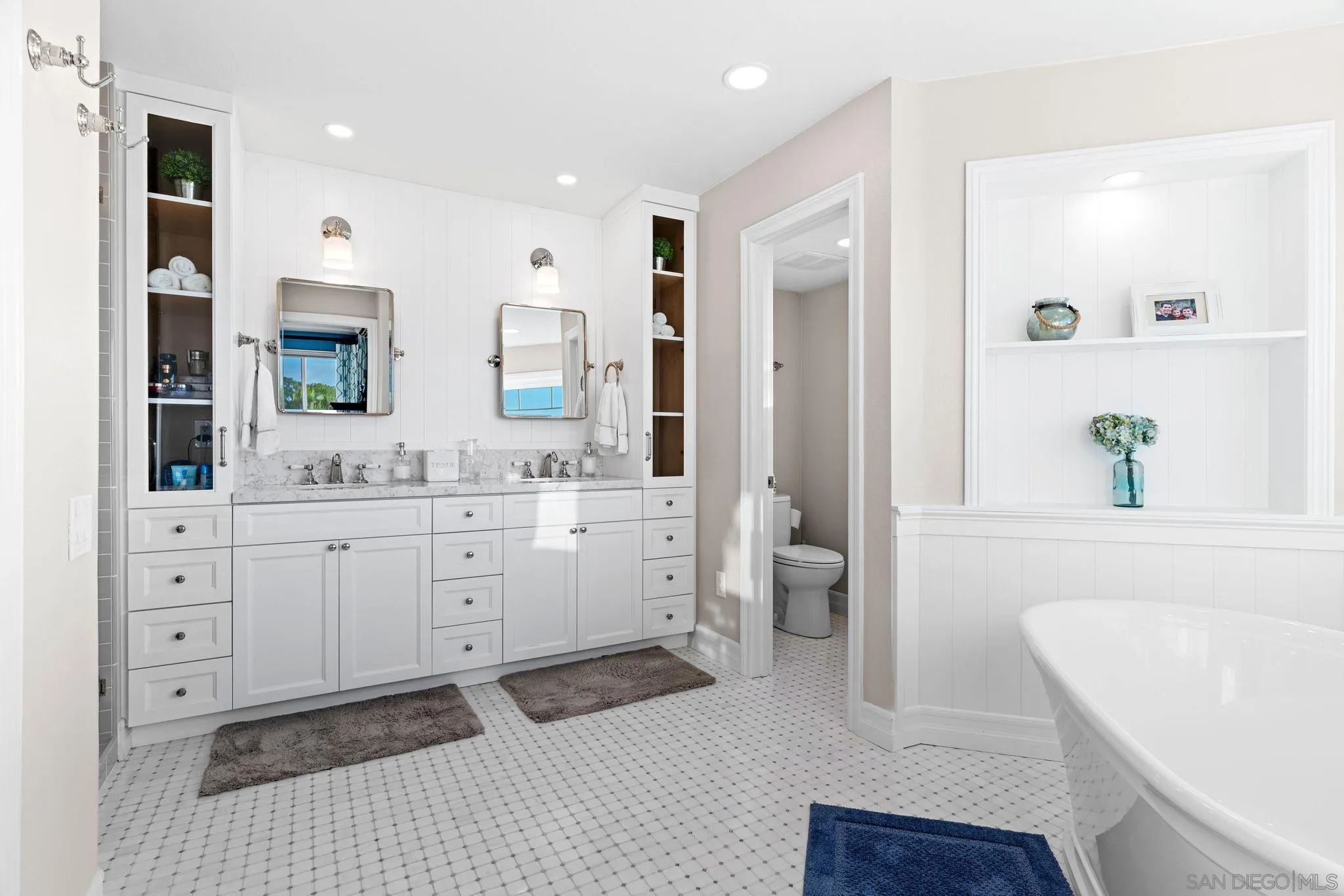 https://cdn.realtyfeed.com/cdn/127/250041389/662b8bd733190bc571f83c76c21df36a.webp
