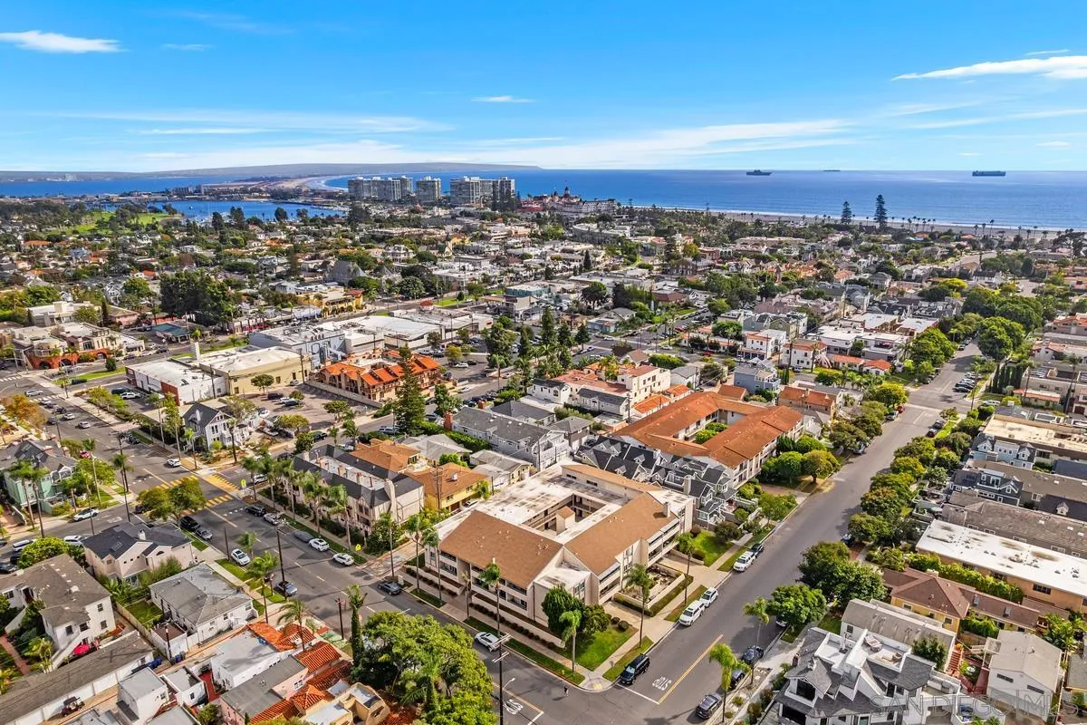 https://cdn.realtyfeed.com/cdn/127/250041391/77320123d84f5fd5a418a2065e39b13d.webp