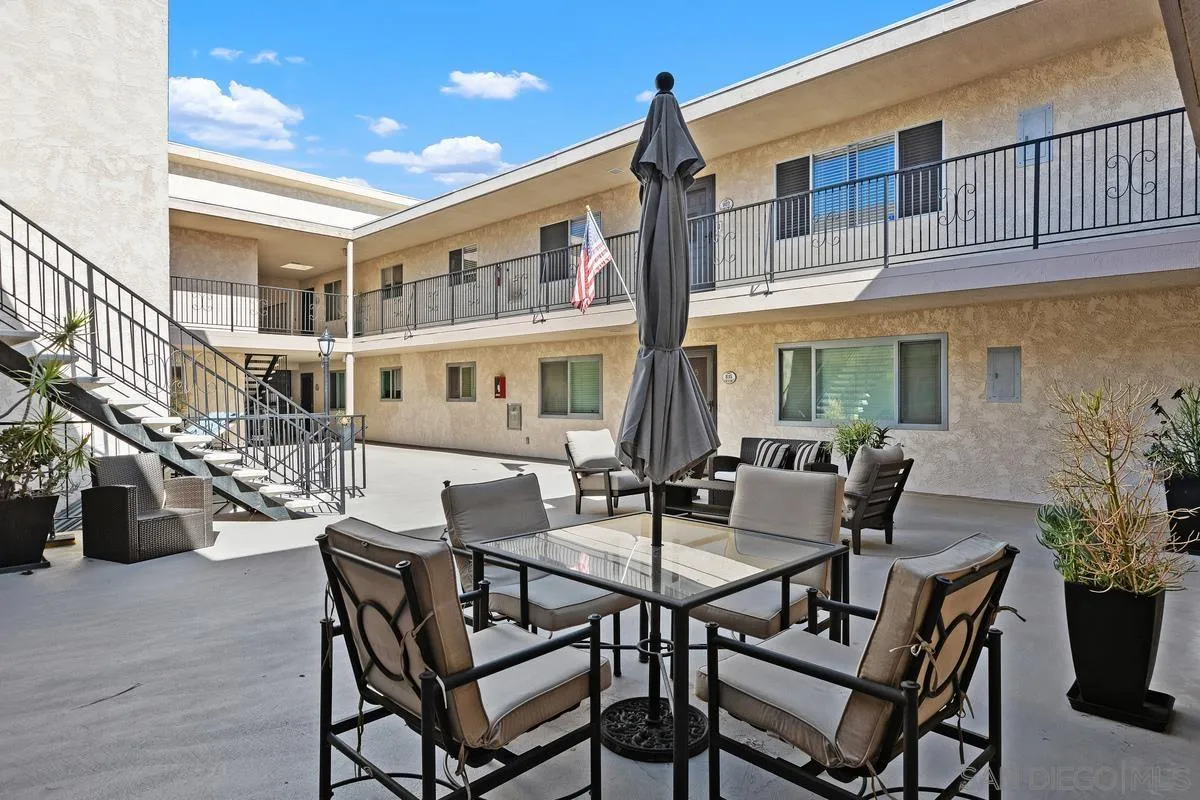 https://cdn.realtyfeed.com/cdn/127/250041391/a1cb6fc10c9477a485a189f268b5a488.webp
