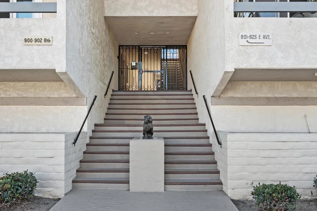 https://cdn.realtyfeed.com/cdn/127/250041391/fbd7c9db8525ec7143d5e1c4fa92ad67.webp