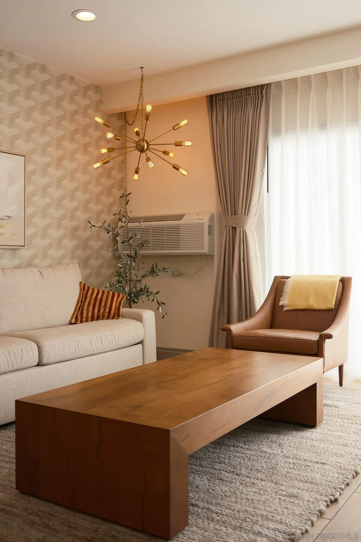 Photo #4: 250041393 Listing 