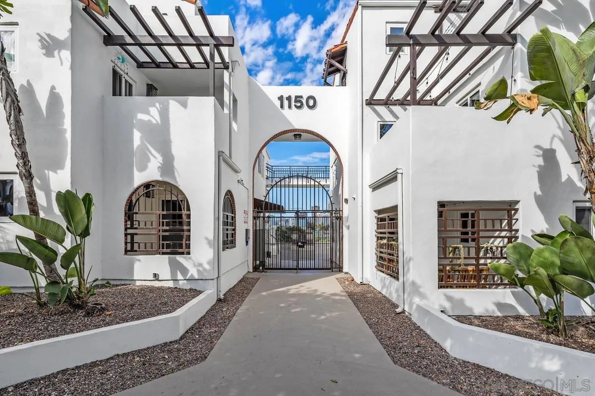 https://cdn.realtyfeed.com/cdn/127/250041395/6a23c02e5edfc223864cbc2c1079733f.webp