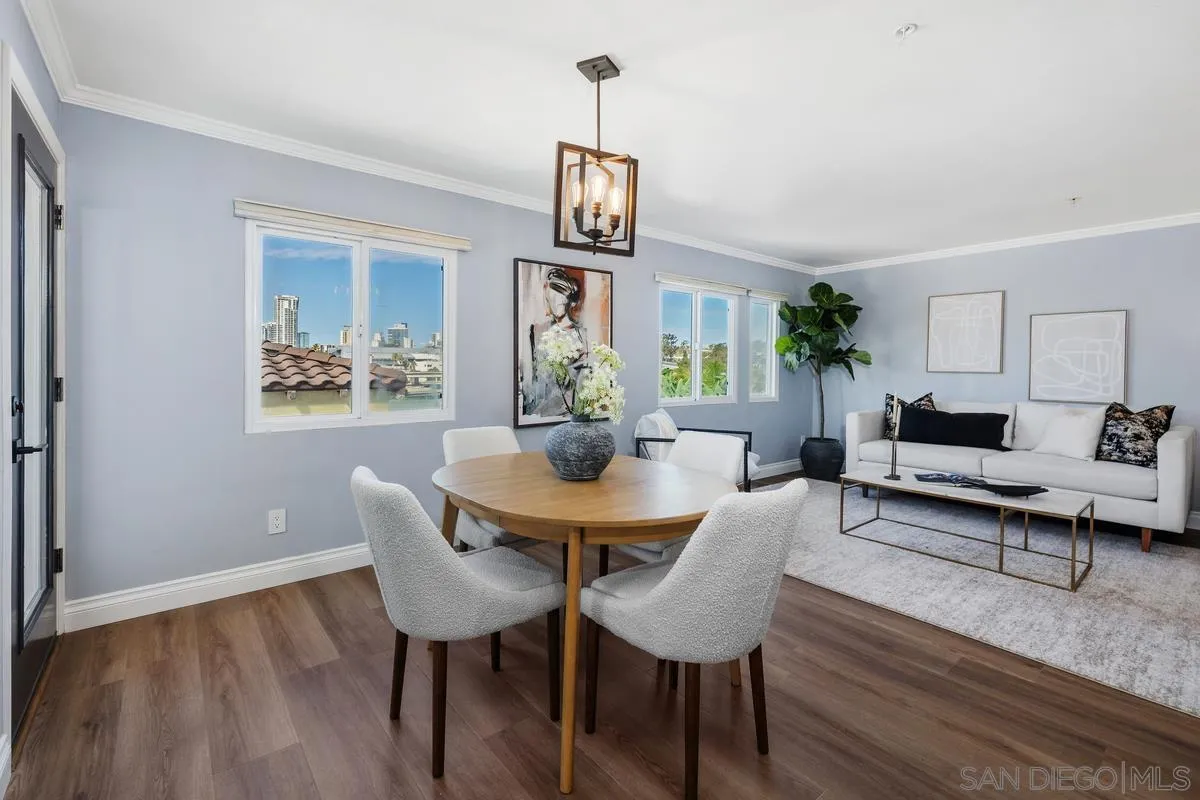 https://cdn.realtyfeed.com/cdn/127/250041395/a0c321edefbaebd45b86a3d7898b6490.webp