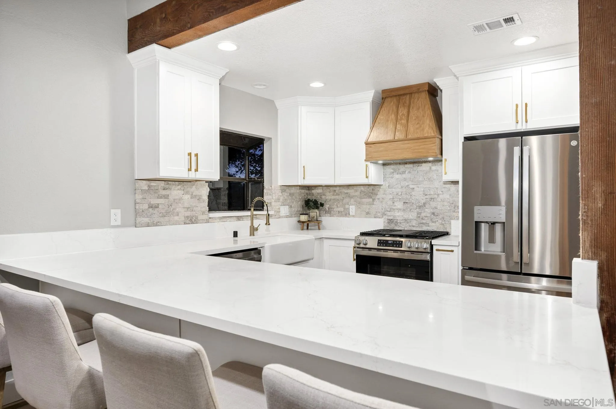 https://cdn.realtyfeed.com/cdn/127/250041396/5eb4cbb77a5caf77ae506cec1f659680.webp