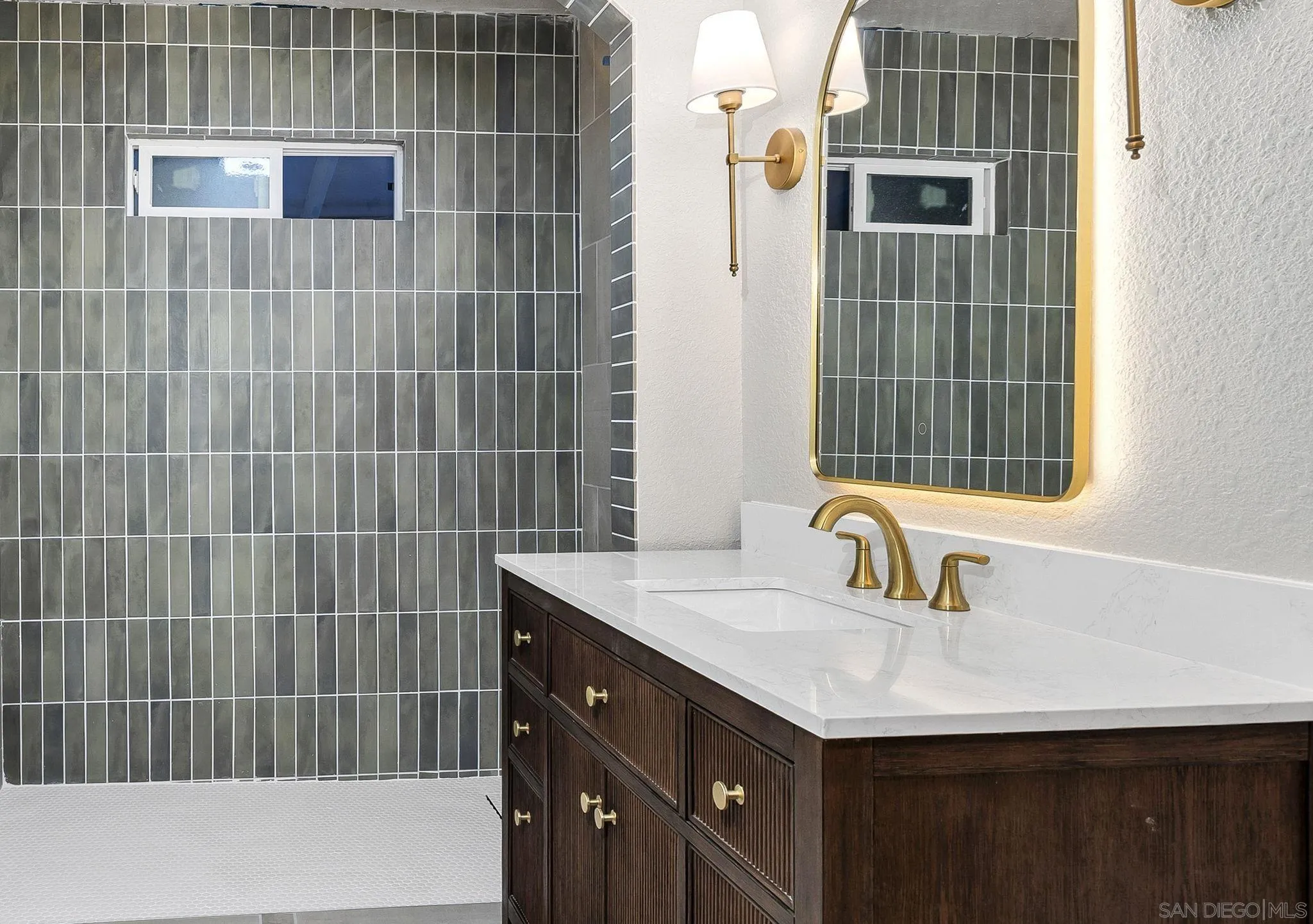https://cdn.realtyfeed.com/cdn/127/250041396/97aee91c52a99b0db48e8f1b37c4e1a1.webp