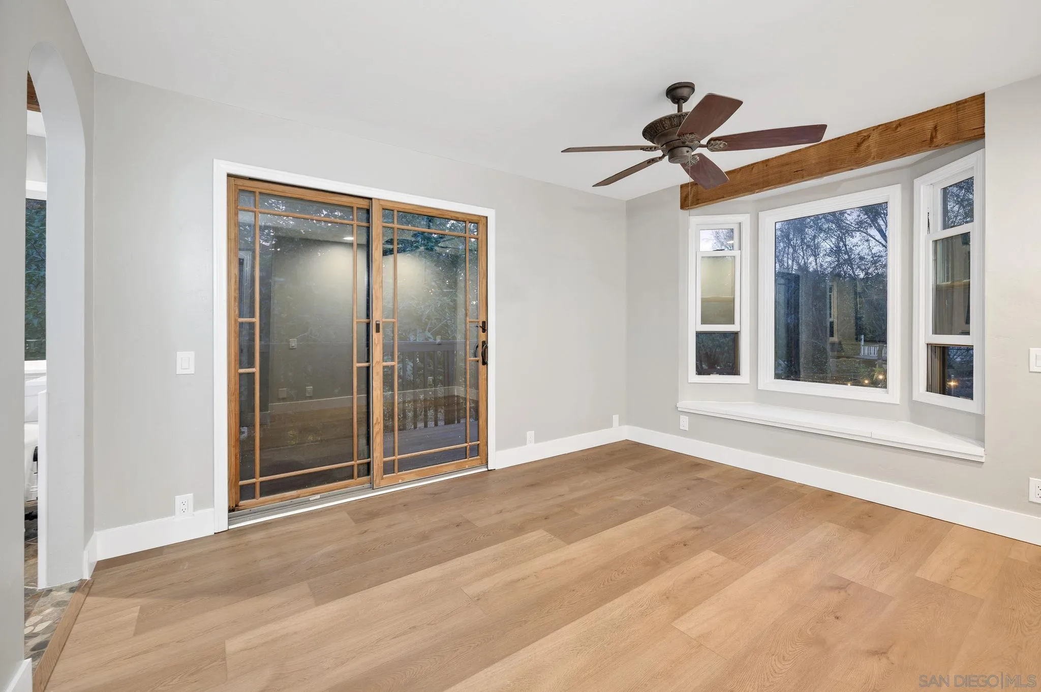 https://cdn.realtyfeed.com/cdn/127/250041396/b98c3554dcc75a8957ab302048332b8d.webp