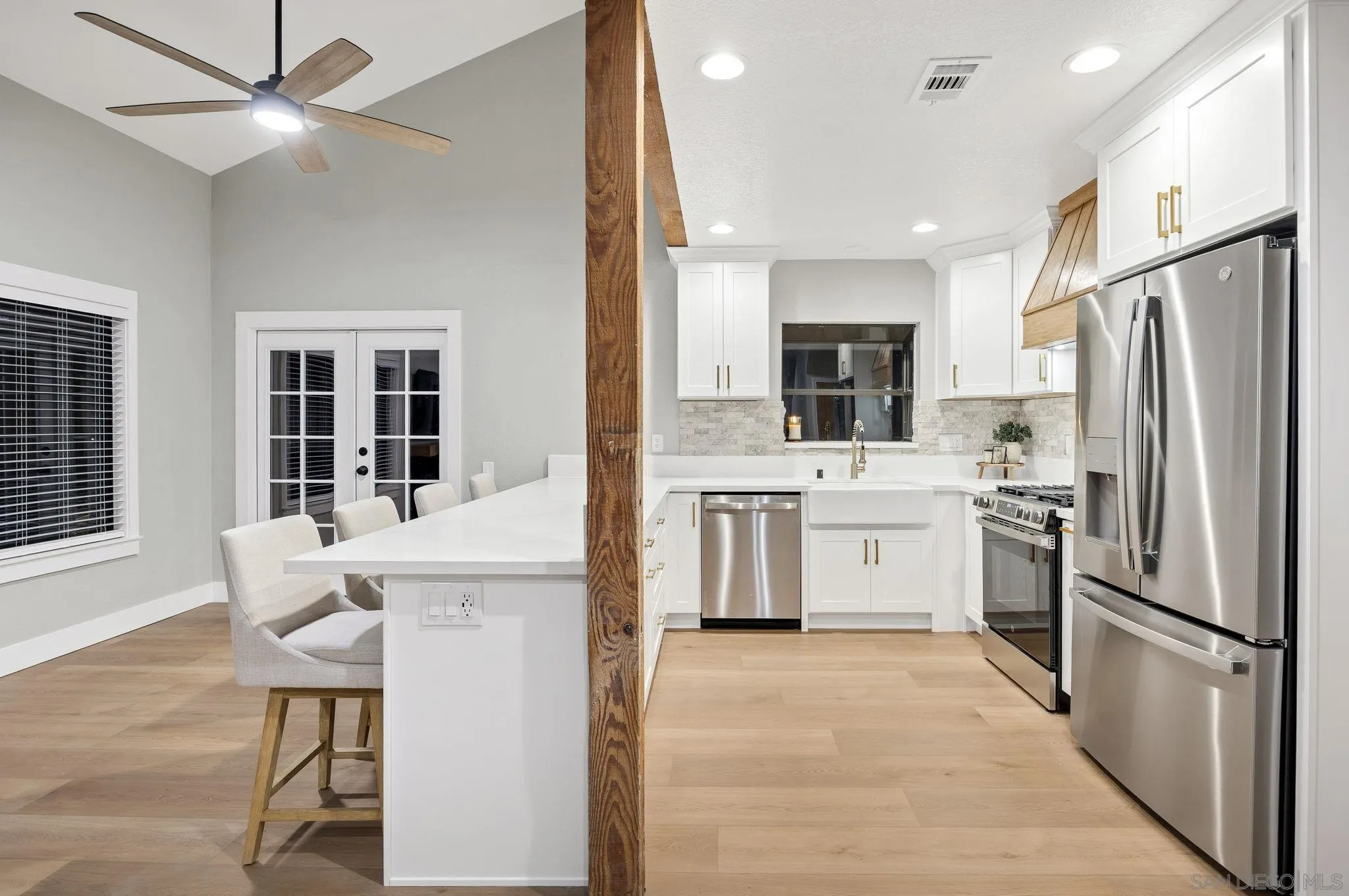 https://cdn.realtyfeed.com/cdn/127/250041396/c77168ef53dcf5d8872e73a9cbb9be1b.webp
