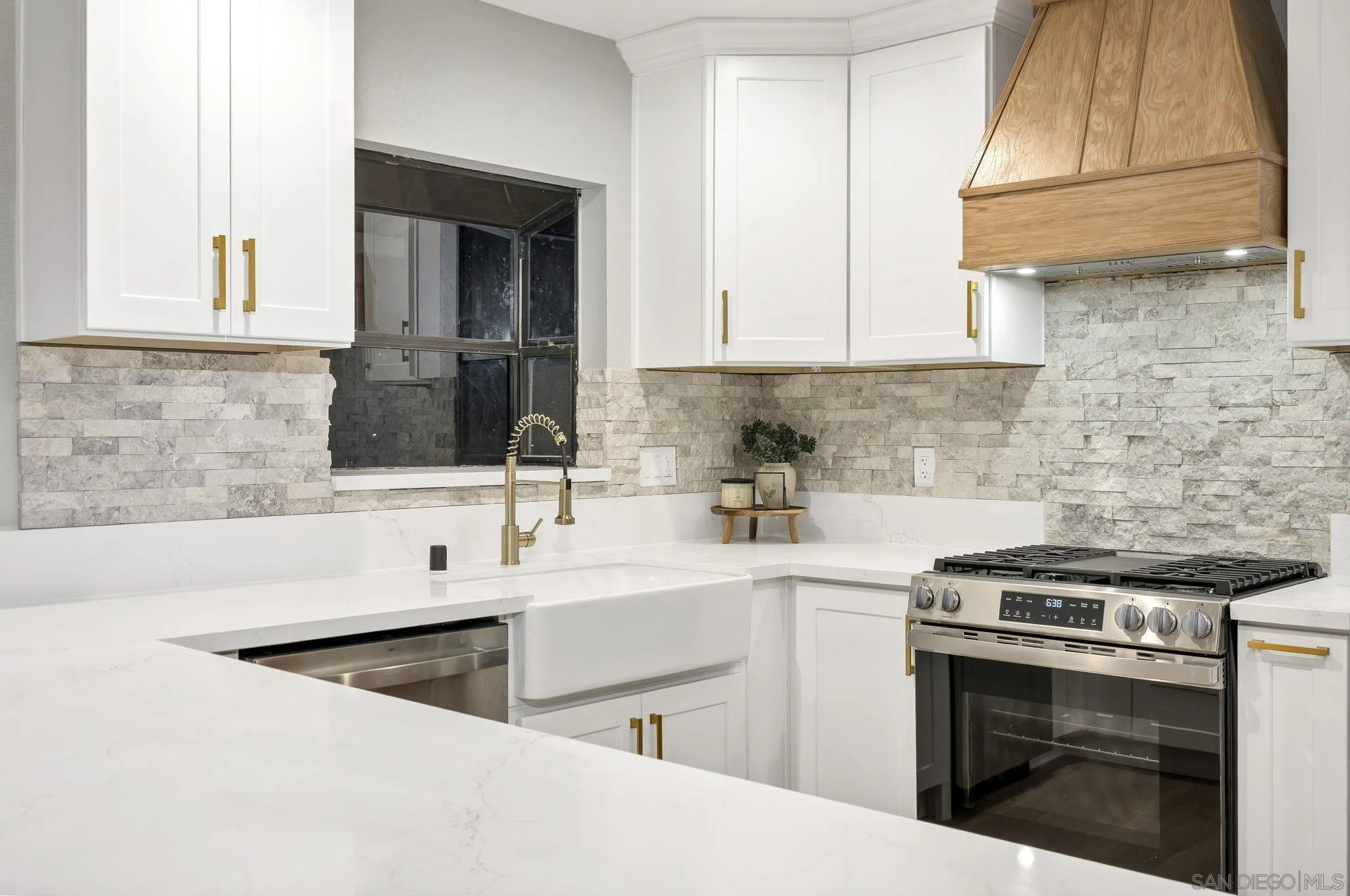 https://cdn.realtyfeed.com/cdn/127/250041396/d7ab5958d9073c6796e2fb22a94f3294.webp