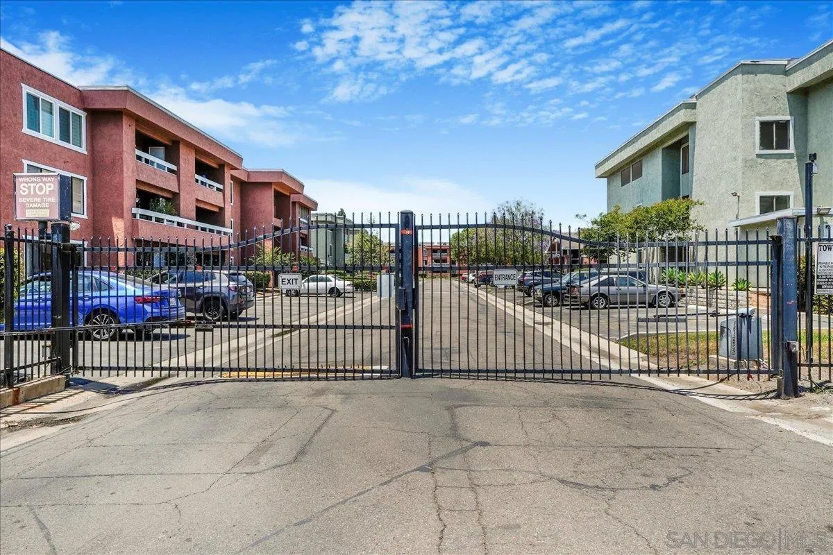 https://cdn.realtyfeed.com/cdn/127/250041401/0c9de2e6295414f65d2681b00bf4938f.webp