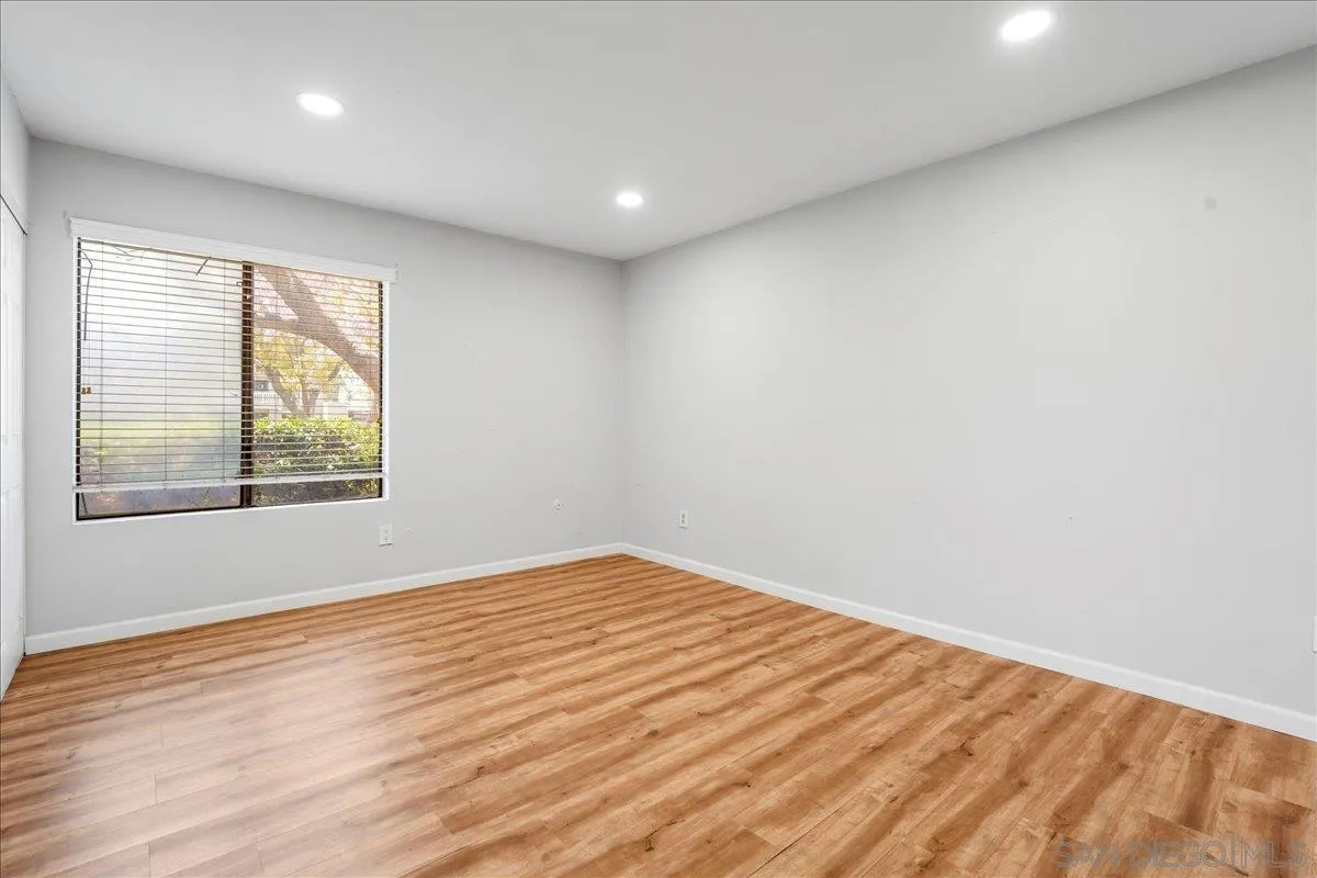 https://cdn.realtyfeed.com/cdn/127/250041401/87c22ab6c3e4c72236ee096437f343a0.webp