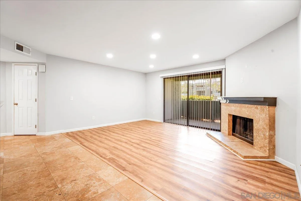 https://cdn.realtyfeed.com/cdn/127/250041401/bb6bb749da825940a67a6187763a2e76.webp