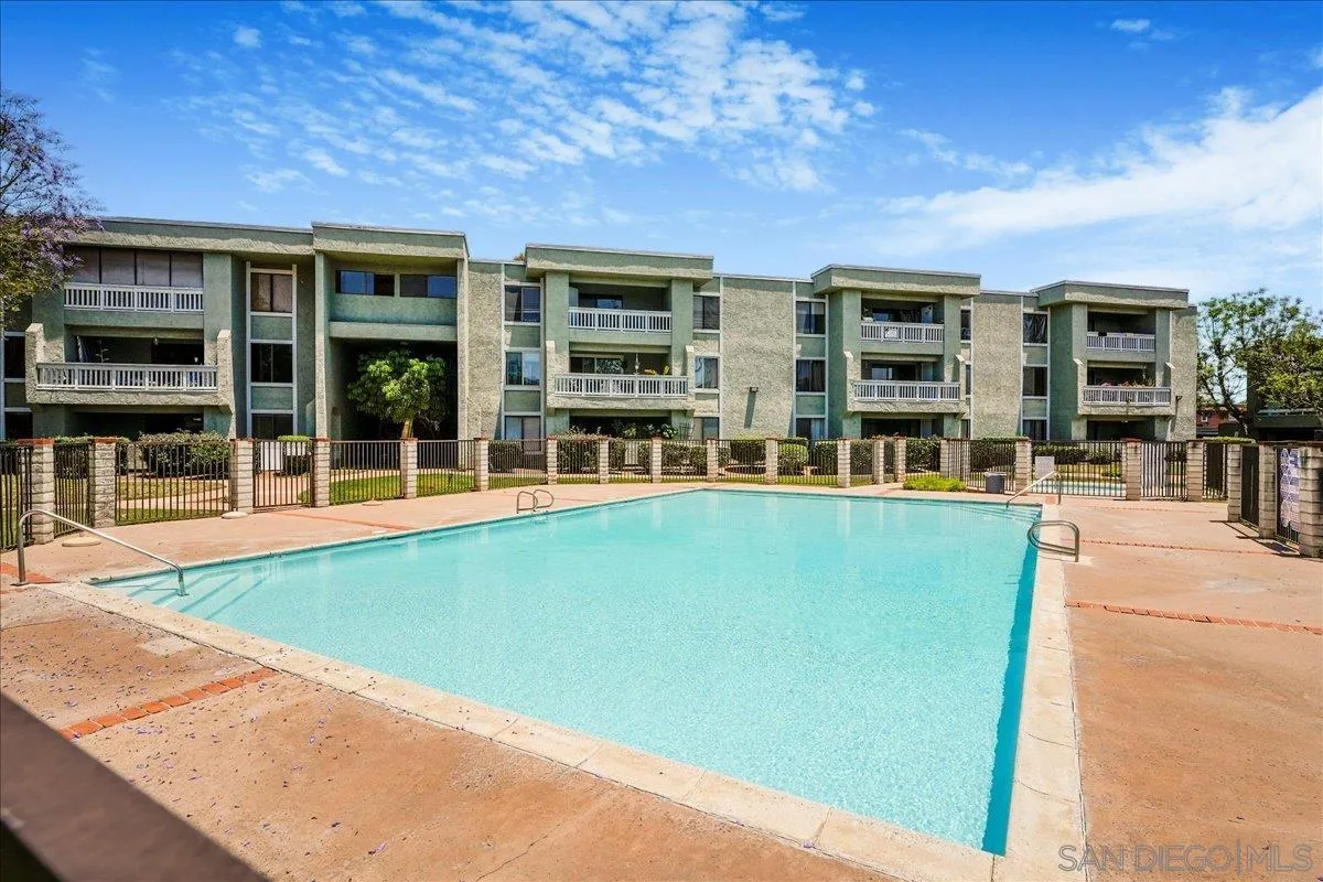https://cdn.realtyfeed.com/cdn/127/250041401/c19d3ff28a0442aa1f5012cf002d121d.webp