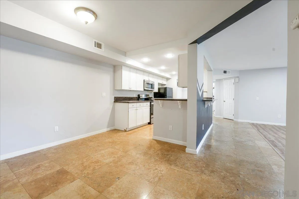 https://cdn.realtyfeed.com/cdn/127/250041401/cbb2802ffa2d5fea58b832354f1ac104.webp