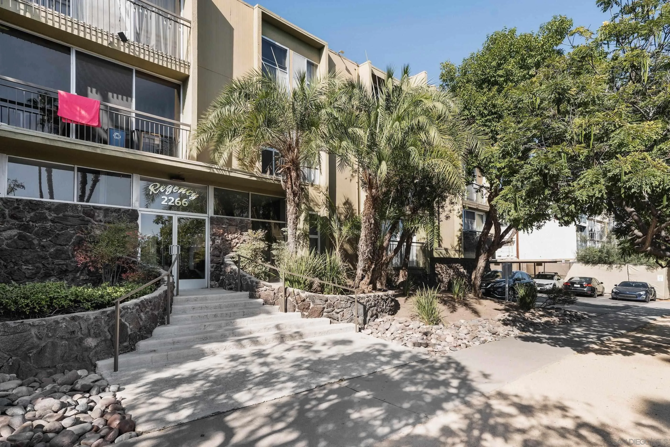 https://cdn.realtyfeed.com/cdn/127/250041403/fa7b2b09656016557699e743daa3236e.webp