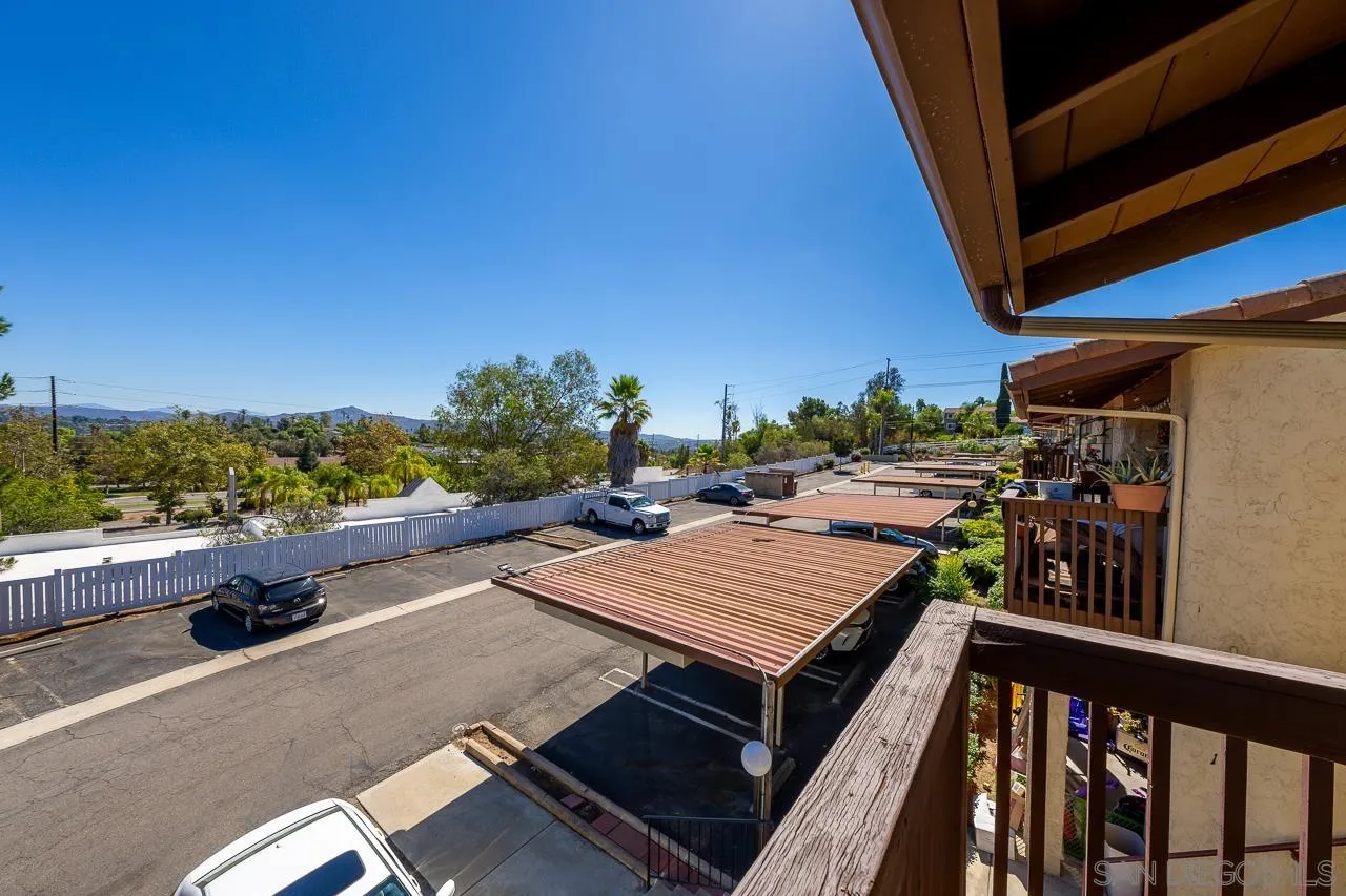 https://cdn.realtyfeed.com/cdn/127/250041404/1a70efb7db2dc26090a24f0ca366c20f.webp
