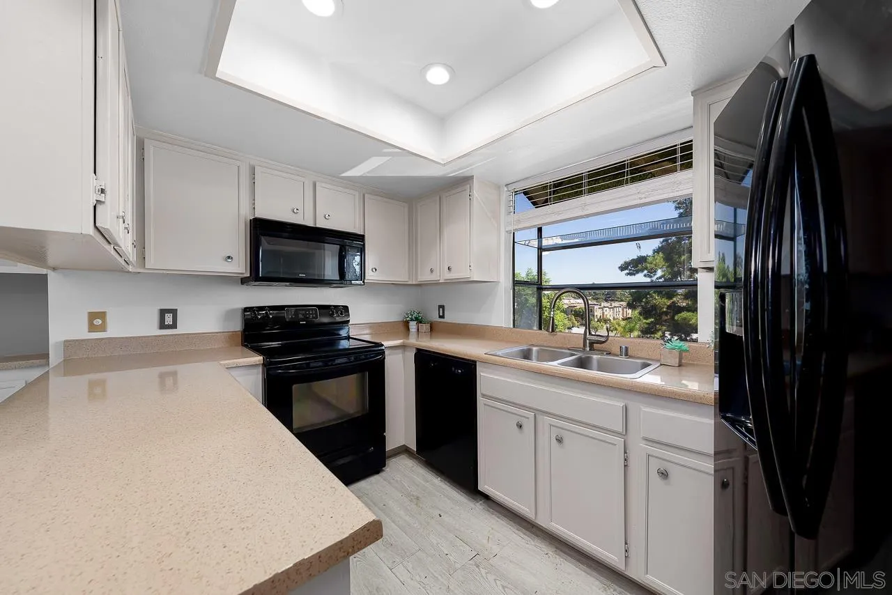 https://cdn.realtyfeed.com/cdn/127/250041404/e6a28e0d4414ee225e57c88e7f5283f4.webp
