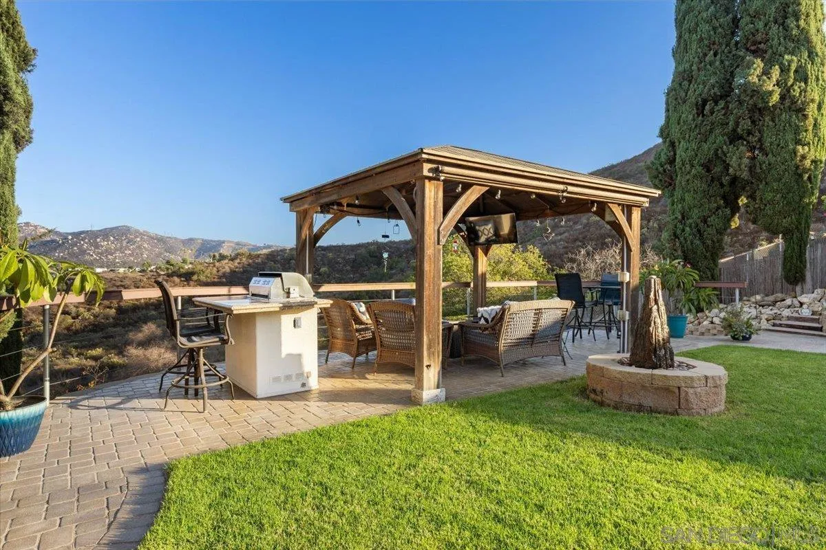 https://cdn.realtyfeed.com/cdn/127/250041405/af3cb8f4cf6a985cb44a9208ef503de9.webp