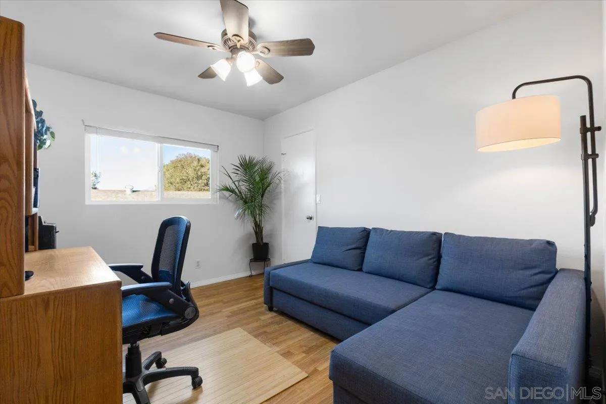 https://cdn.realtyfeed.com/cdn/127/250041405/cc8e074d8a398b59d41f2c0af3e269bd.webp
