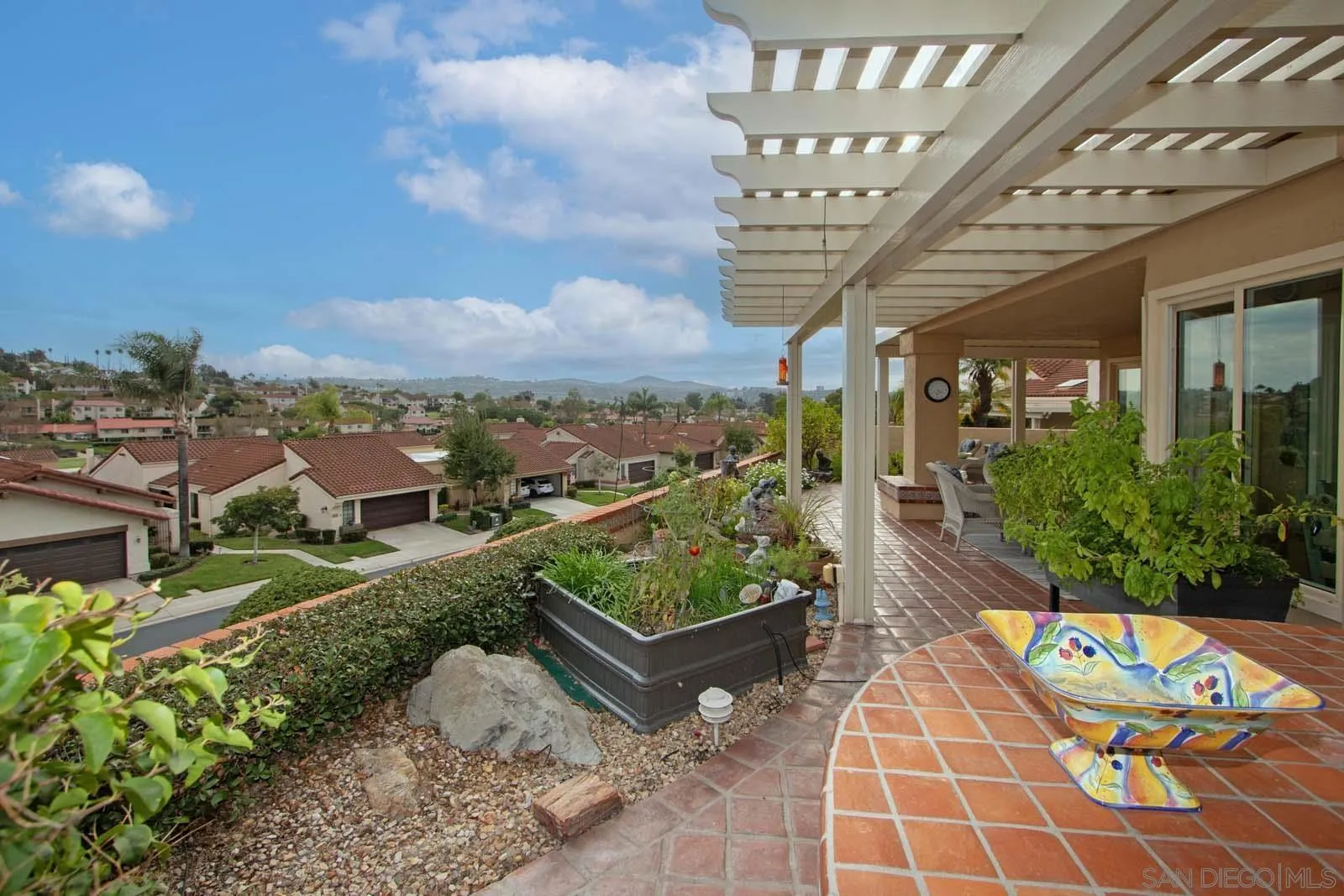 https://cdn.realtyfeed.com/cdn/127/250041409/24a6430d024f134f88753bb633e152d2.webp