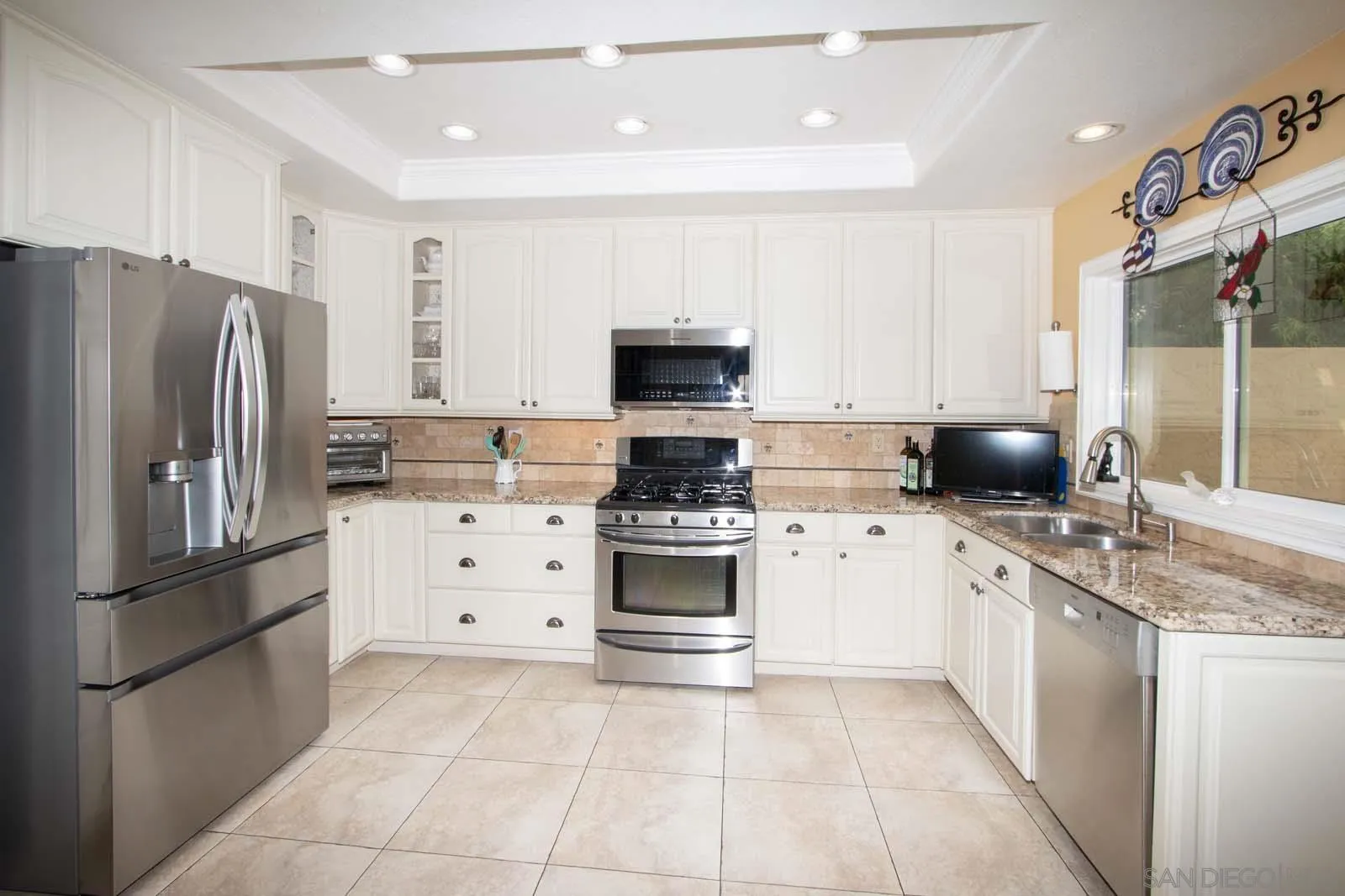 https://cdn.realtyfeed.com/cdn/127/250041409/8b3d9fca7e7eca7f4325c9fc69a14e91.webp