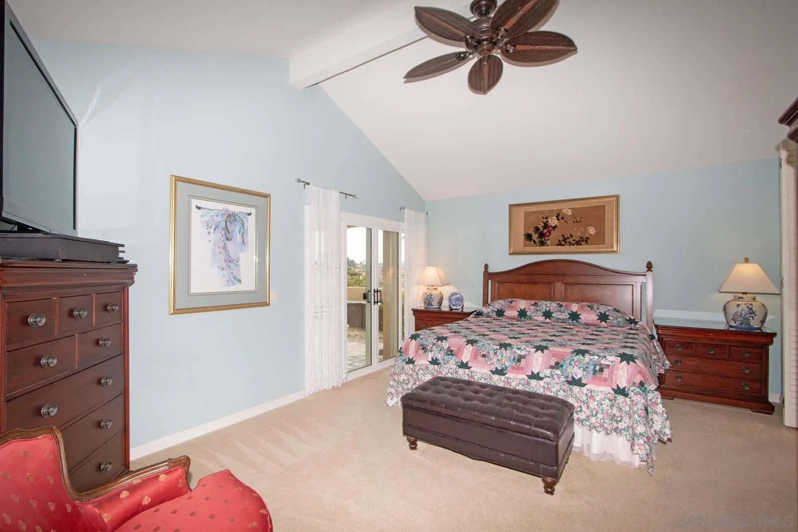 https://cdn.realtyfeed.com/cdn/127/250041409/91d05a2e533b5c5396f6721cb3f25458.webp