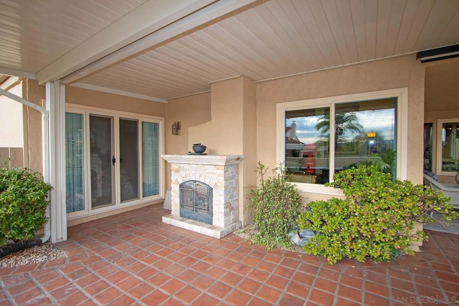 https://cdn.realtyfeed.com/cdn/127/250041409/a9b0bc26cf6f31ca54478788a71bb00a.webp
