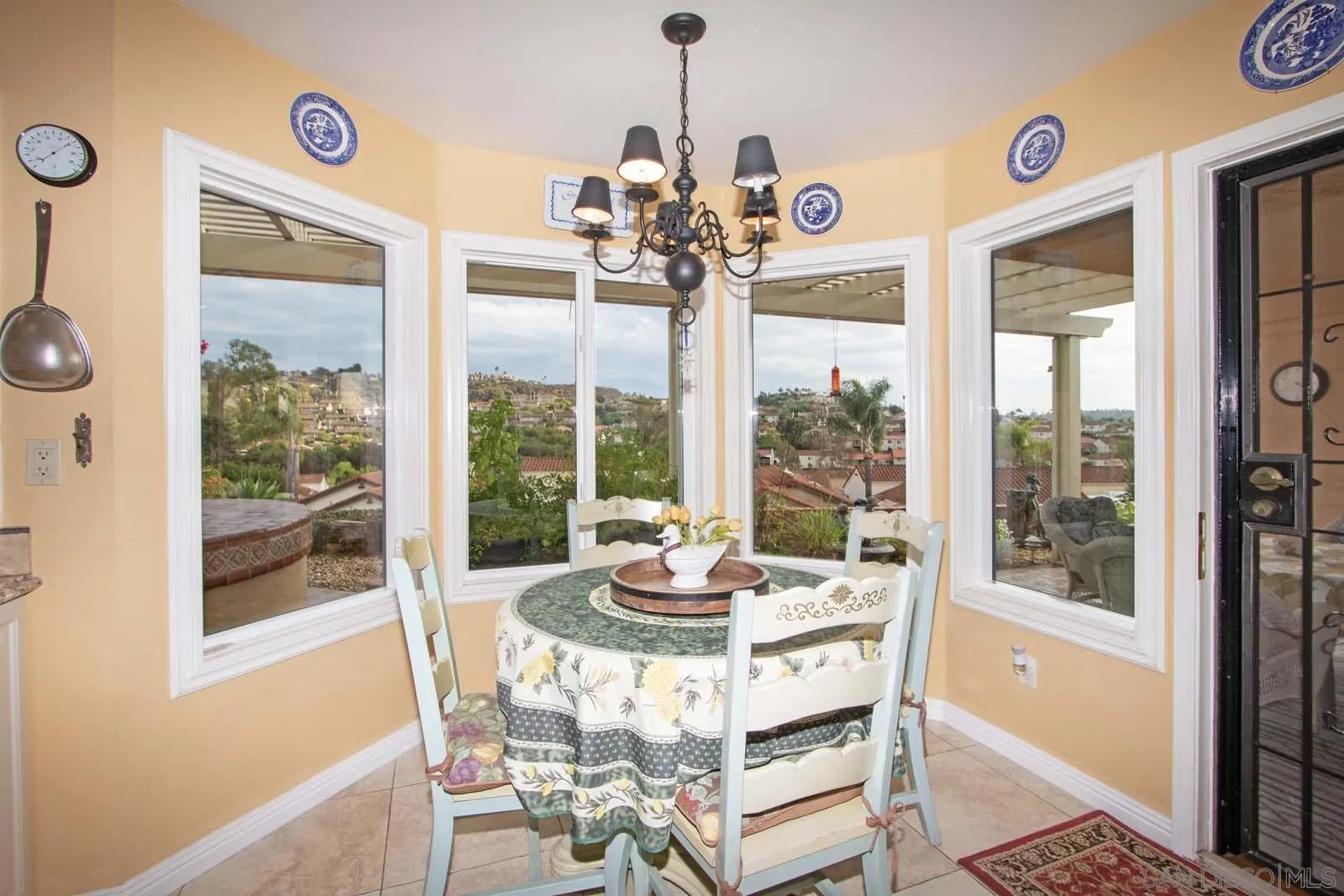 https://cdn.realtyfeed.com/cdn/127/250041409/e2fd07b3722dd137f82868ada68c0863.webp