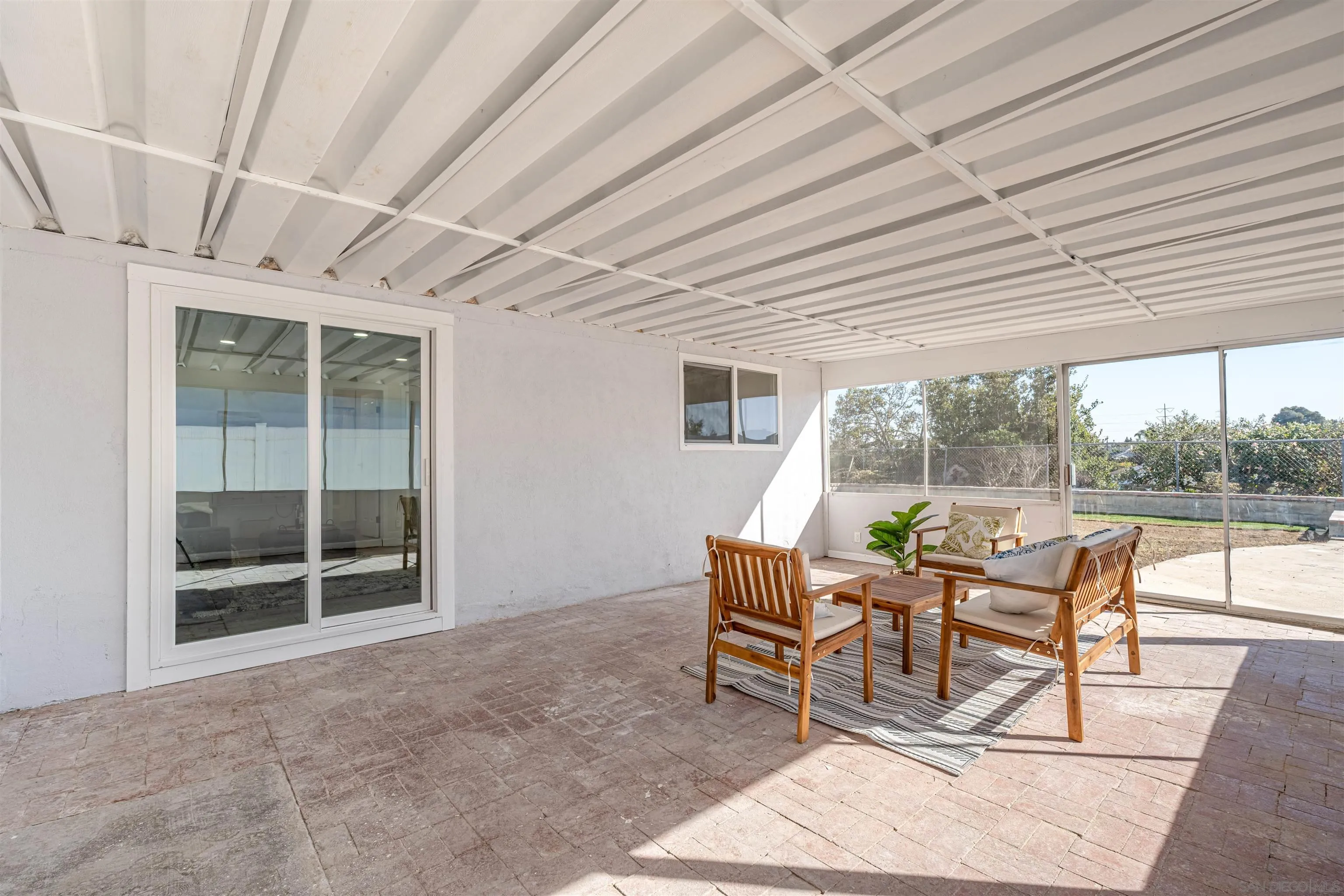 https://cdn.realtyfeed.com/cdn/127/250041410/cc3cf3c43846c1361a13467c47e821d4.webp
