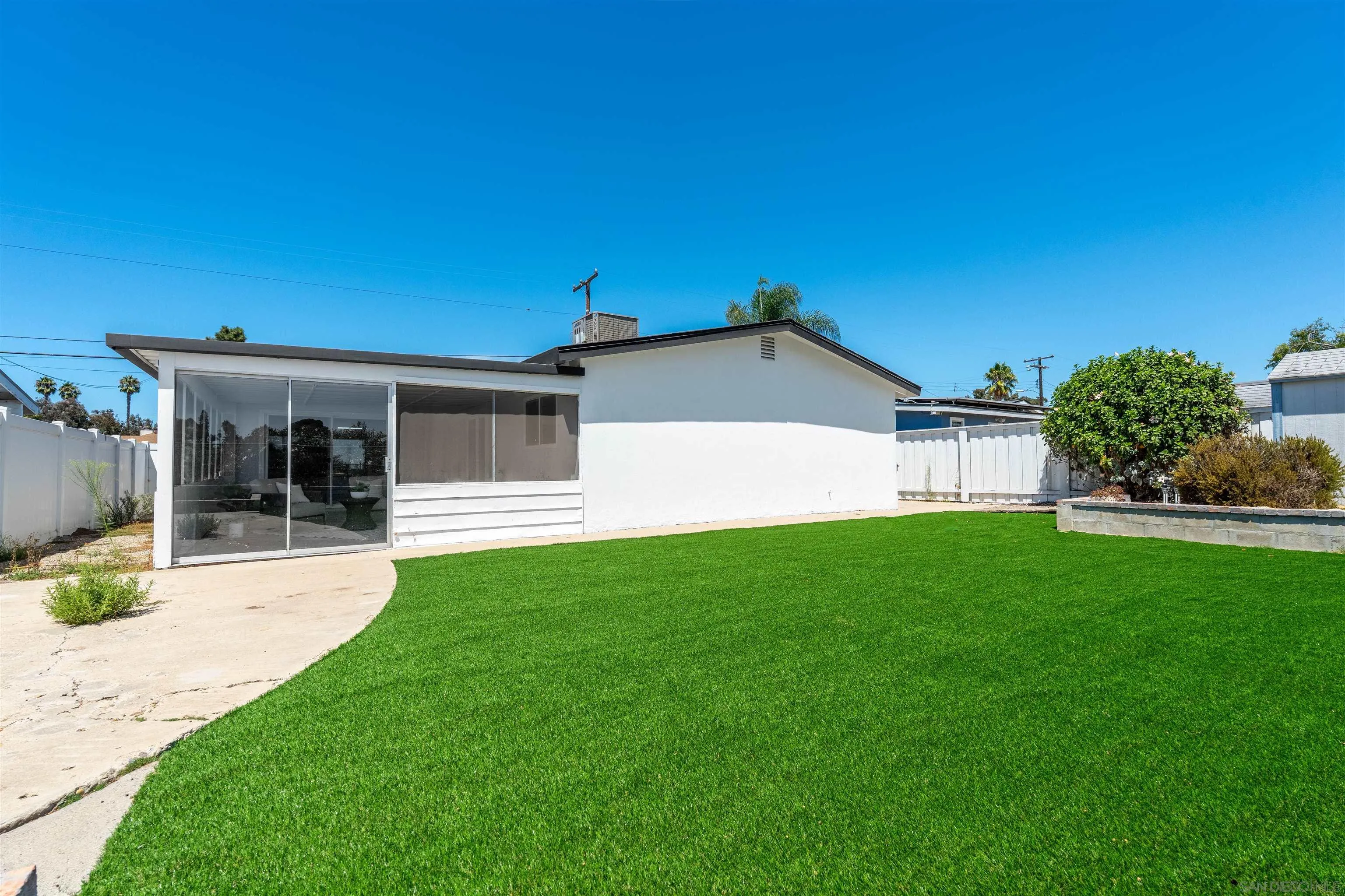 https://cdn.realtyfeed.com/cdn/127/250041410/fc0a6e6d2c44173308c4afb061d91d4a.webp