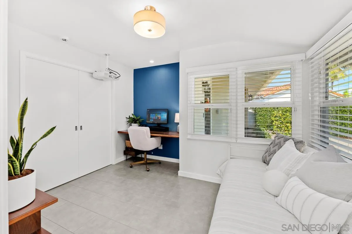 https://cdn.realtyfeed.com/cdn/127/250041414/18a2c4ad305aaf8244cb53adb7409d2e.webp