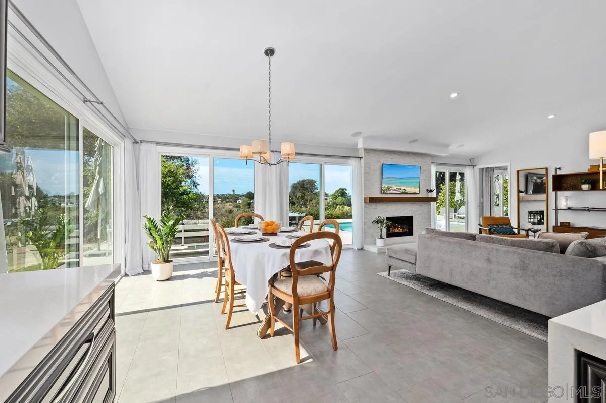 https://cdn.realtyfeed.com/cdn/127/250041414/8cb1e5ad9fb022186b11bac638b5a91c.webp