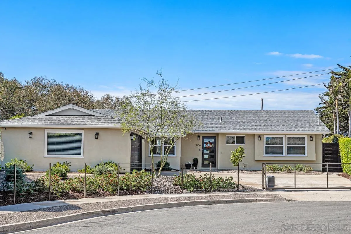 https://cdn.realtyfeed.com/cdn/127/250041414/c4845420ec4baf43cd08d3137e6d4501.webp