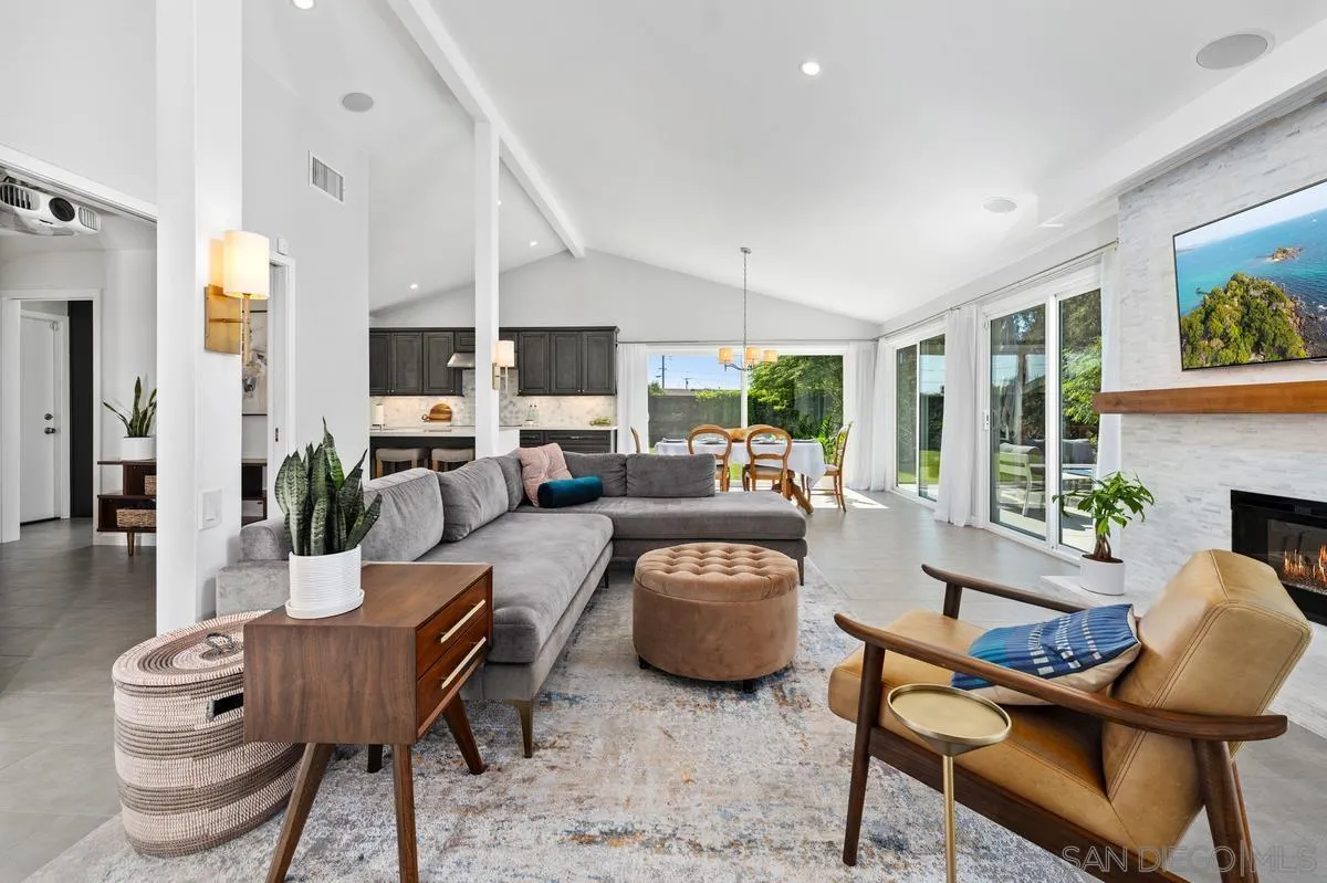 https://cdn.realtyfeed.com/cdn/127/250041414/dd343d8e4ca39cf1a753a0a1c20370f1.webp