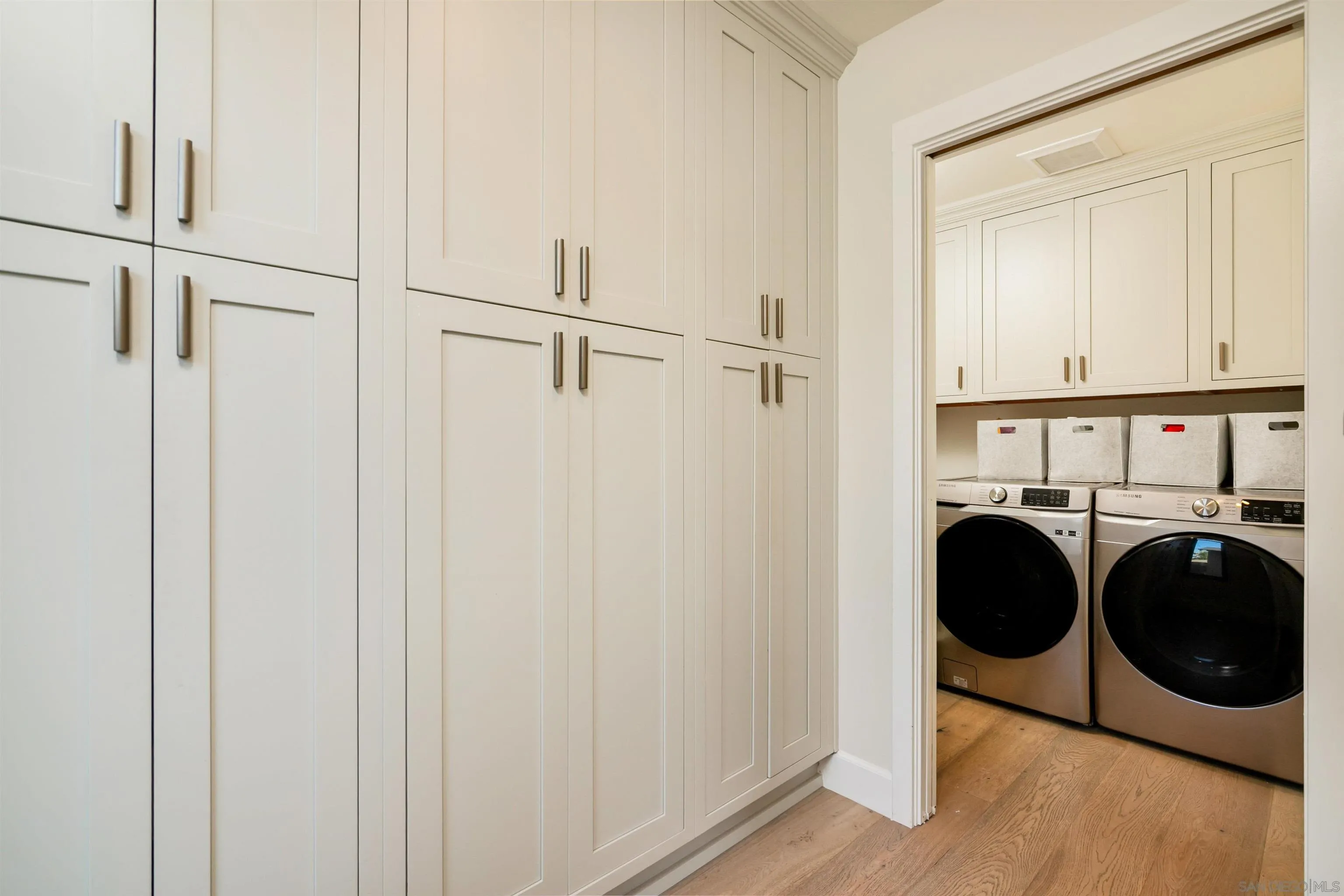 https://cdn.realtyfeed.com/cdn/127/250041415/53cff524cd9ec238cde9190e75ff8bd2.webp